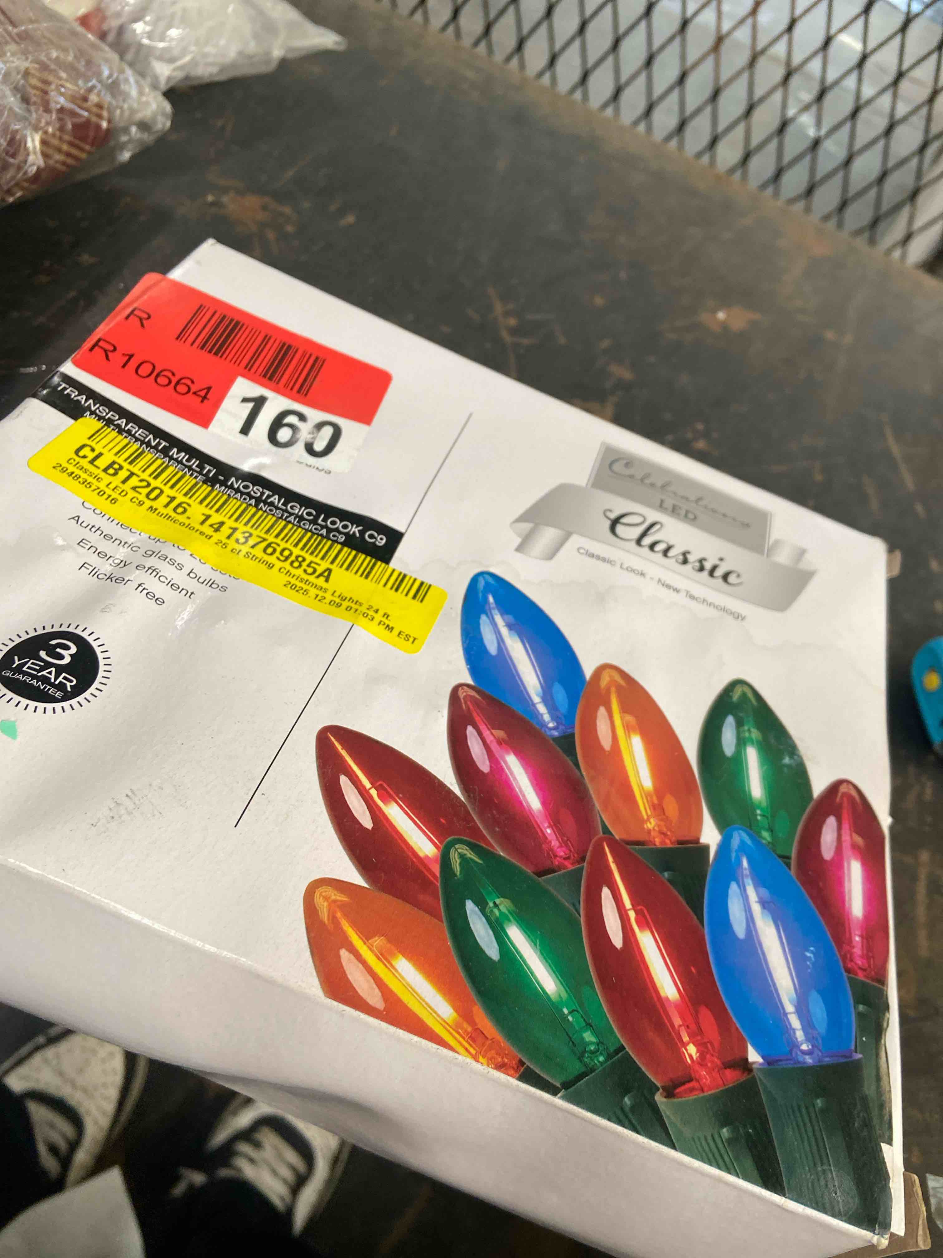 Condition photo showing New/Like New for 25 count 24 ft. led c9 string christmas lights - multi color