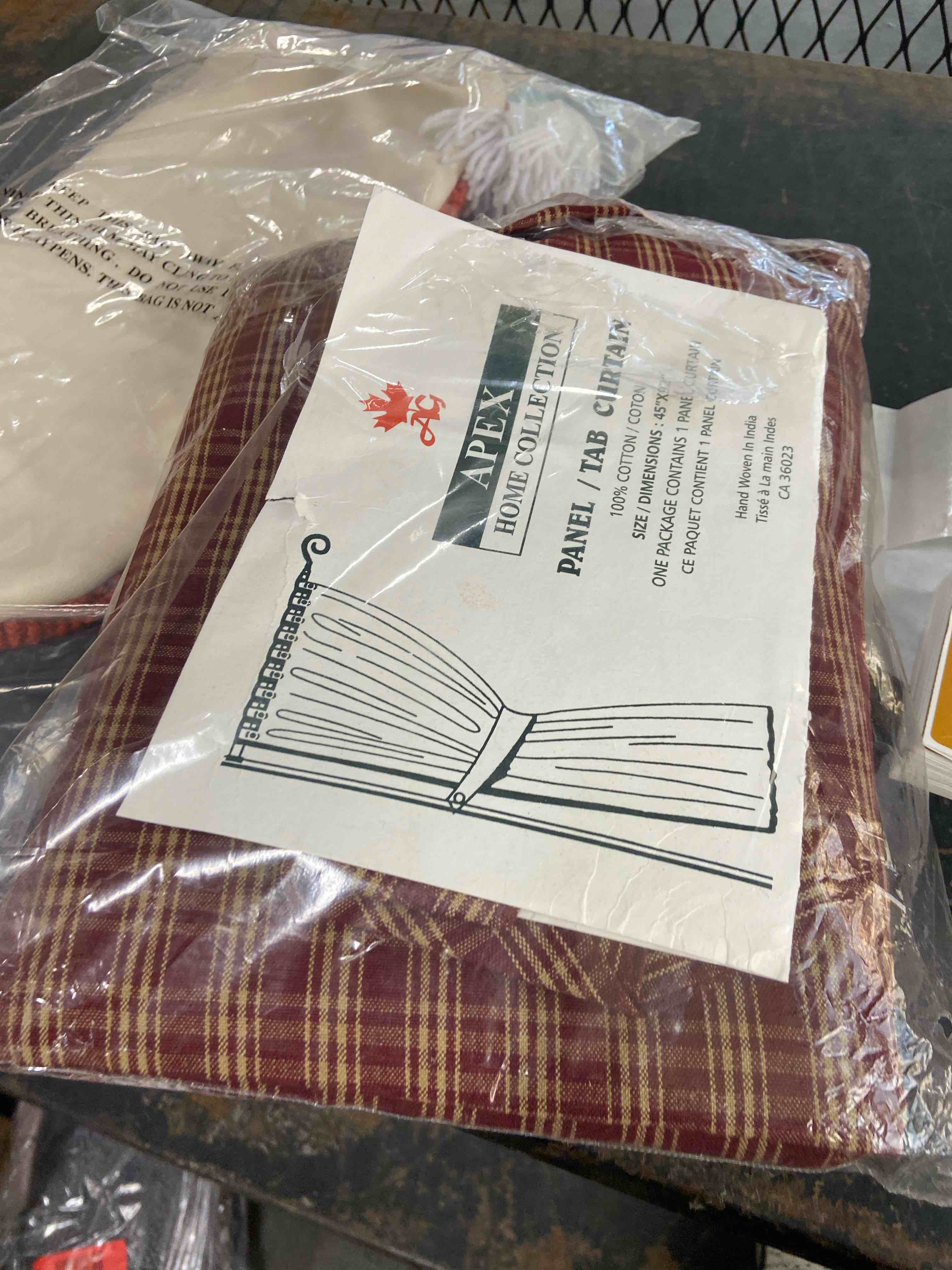 https://s3.amazonaws.com/lotting-images-prod/phillipi/BRN1942974_1775750271381.jpeg