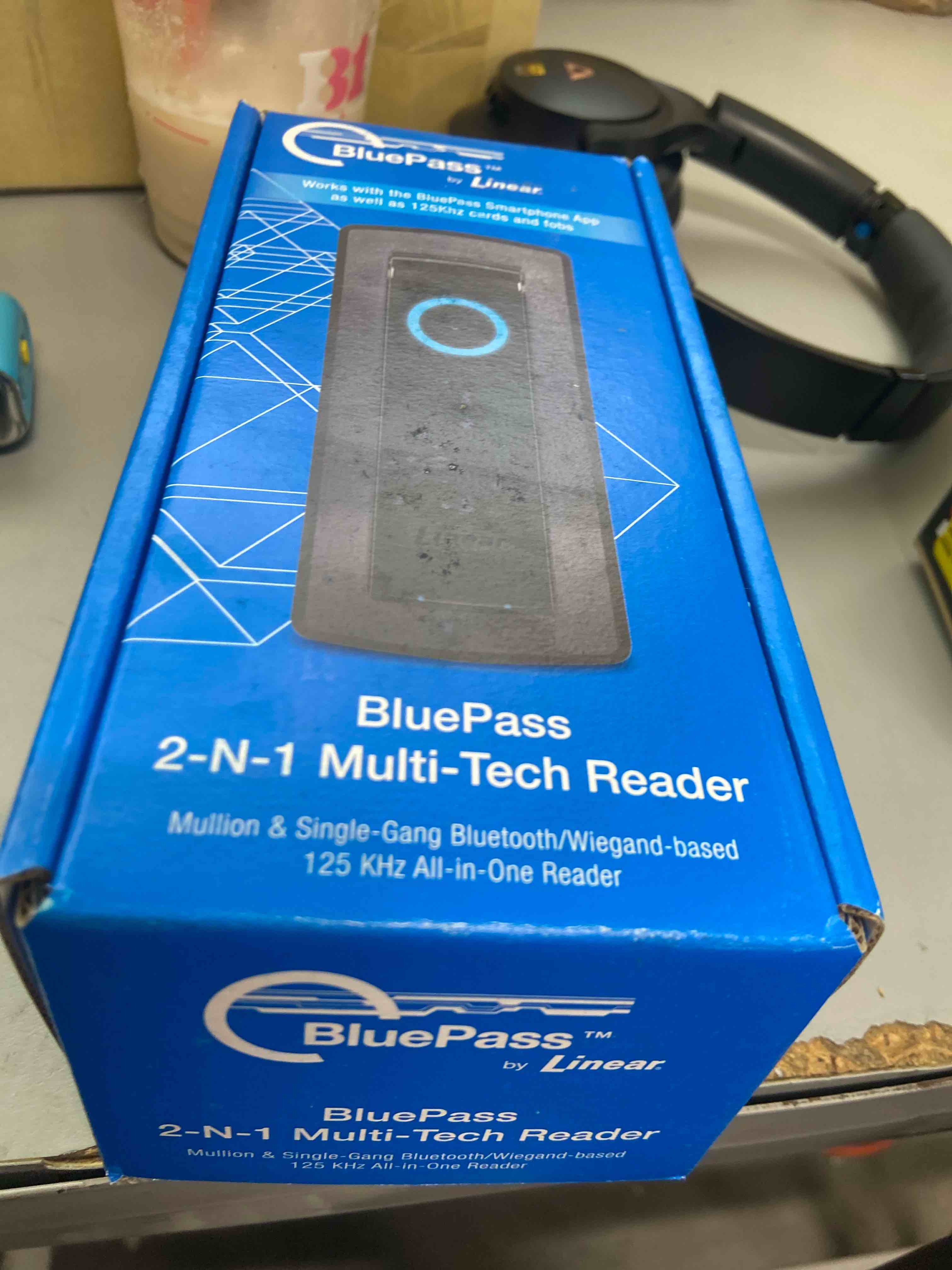 Condition photo showing New/Like New for linear 820-00001 2-n-1 bluepass multi-tech access control reader bluetooth le