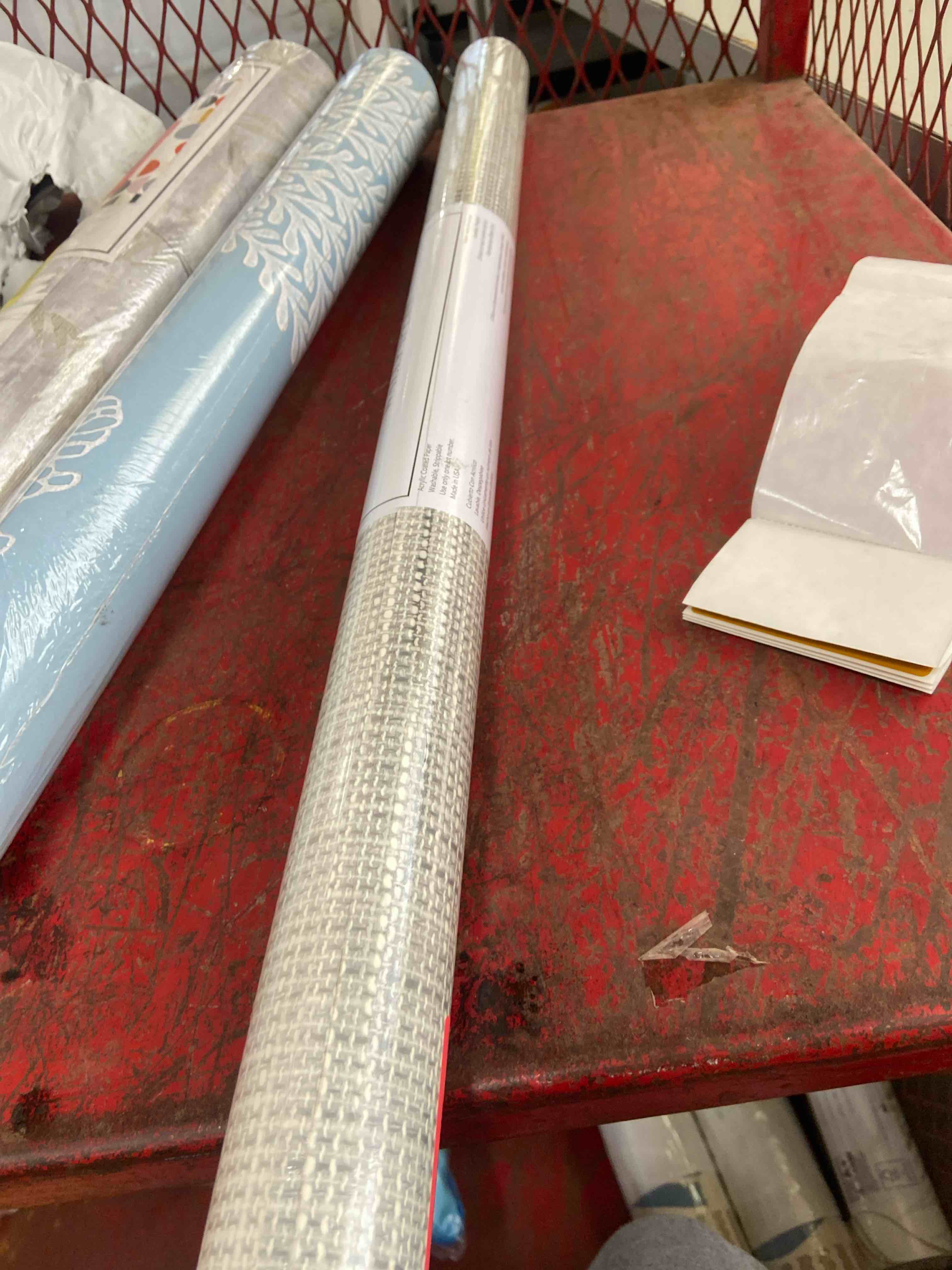 Condition photo showing New/Like New for casa mia waves paper non-pasted wallpaper roll beige&bleu 33 lx20.5 w