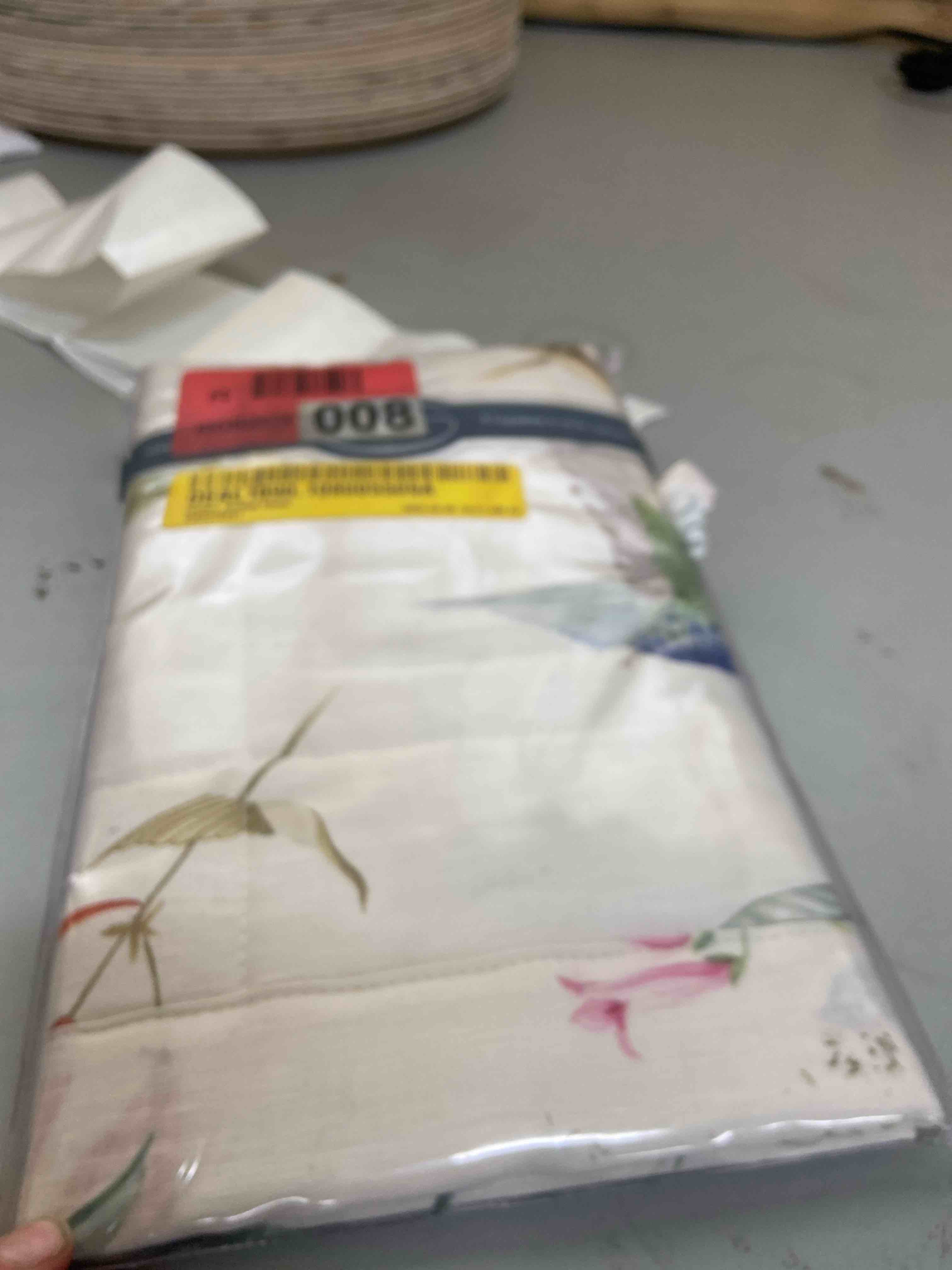 Condition photo showing New/Like New for colibri quilted sham 