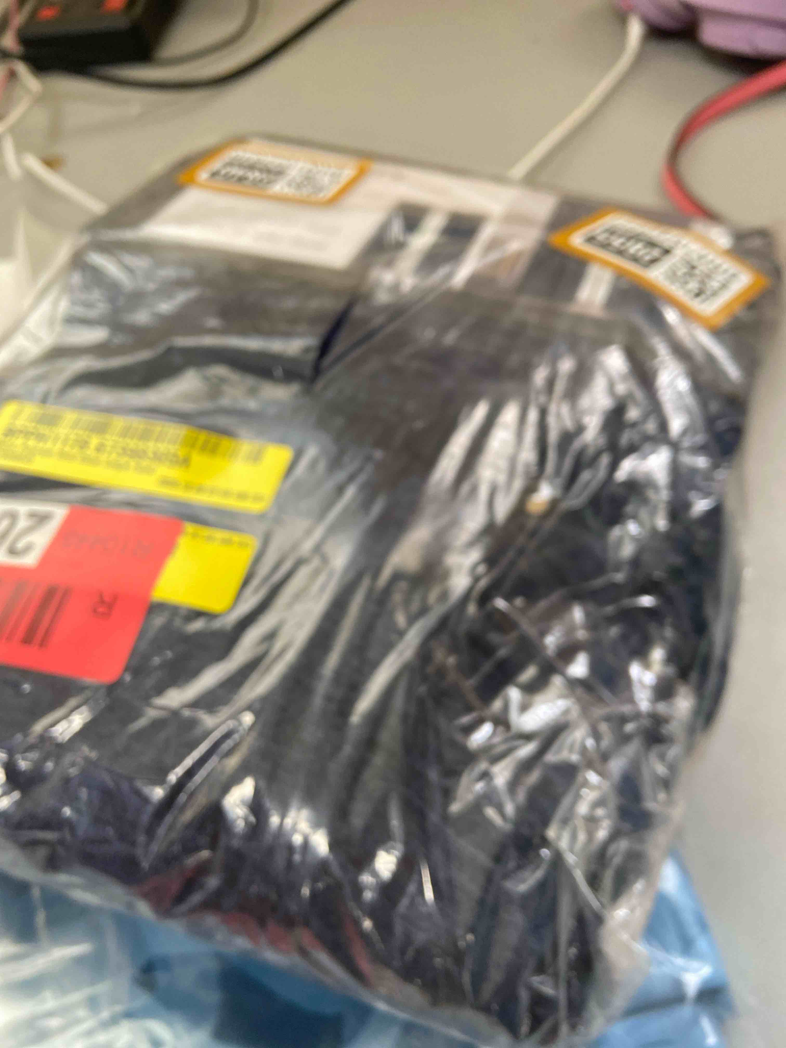 Condition photo showing New/Like New for achim bordeaux indoor polyester light filtering solid curtain panel  navy  52-in w x 63-in l