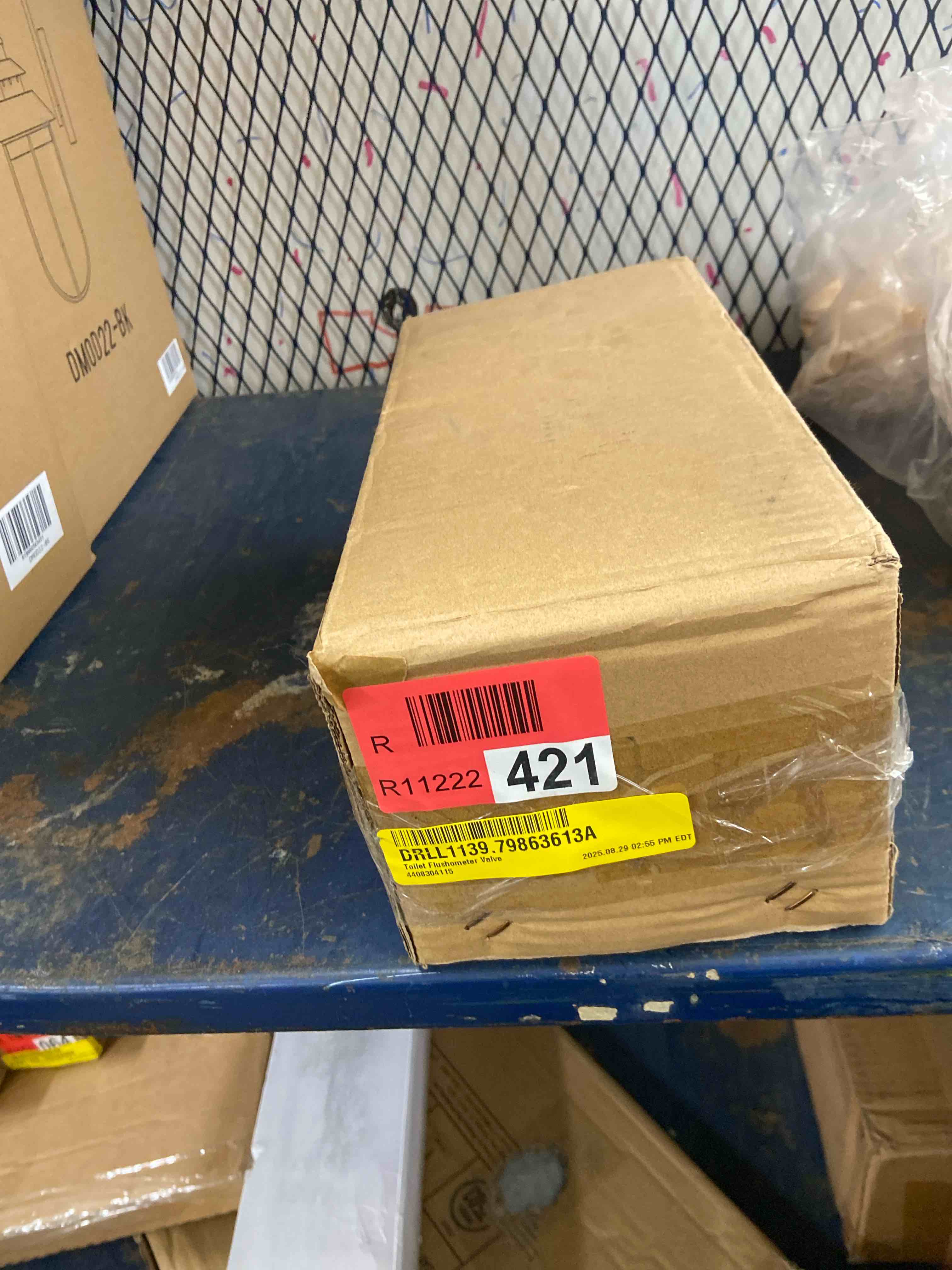 Condition photo showing Good Condition for toilet flushometer valve 4408304115