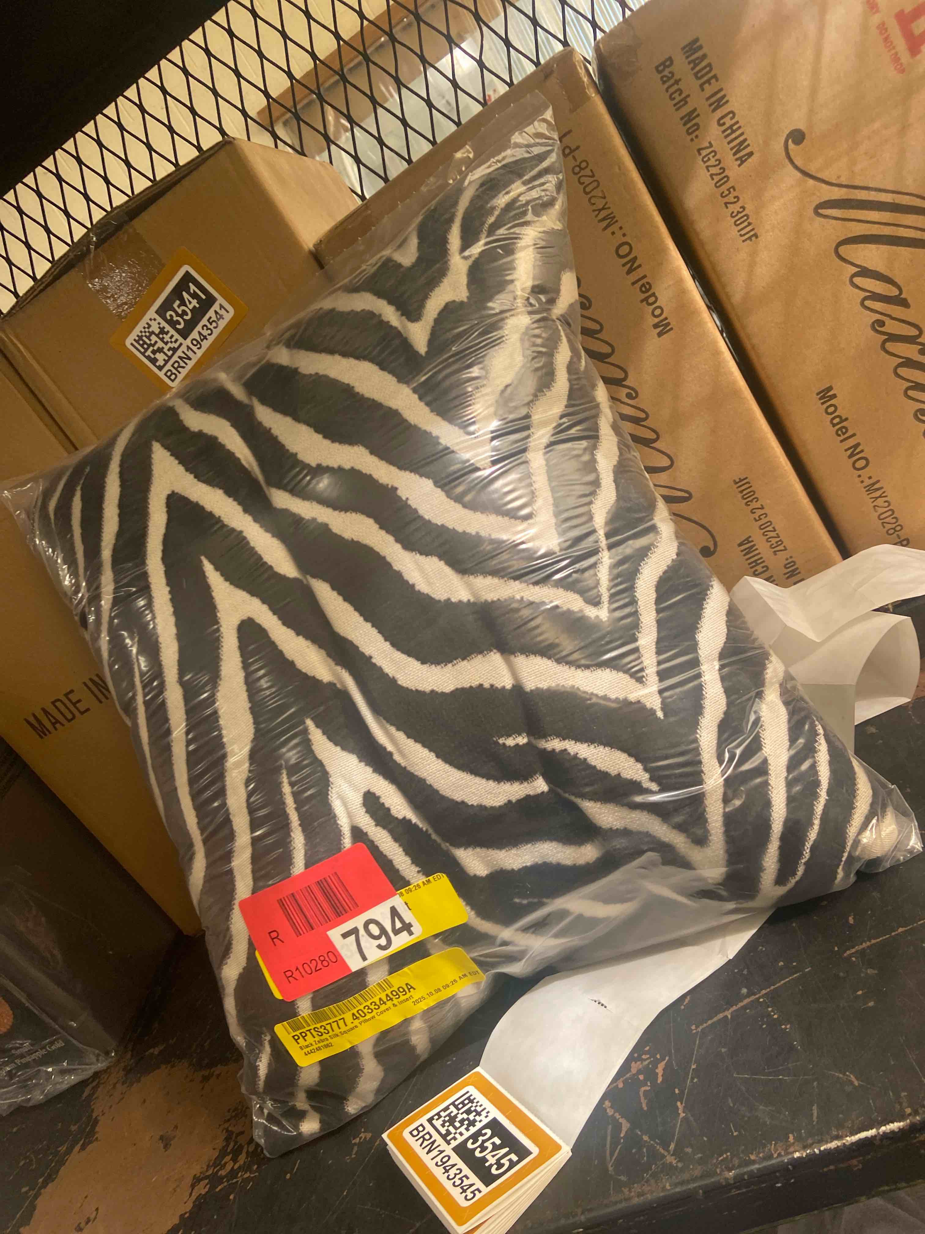 Condition photo showing New/Like New for black zebra silk square pillow cover & insert