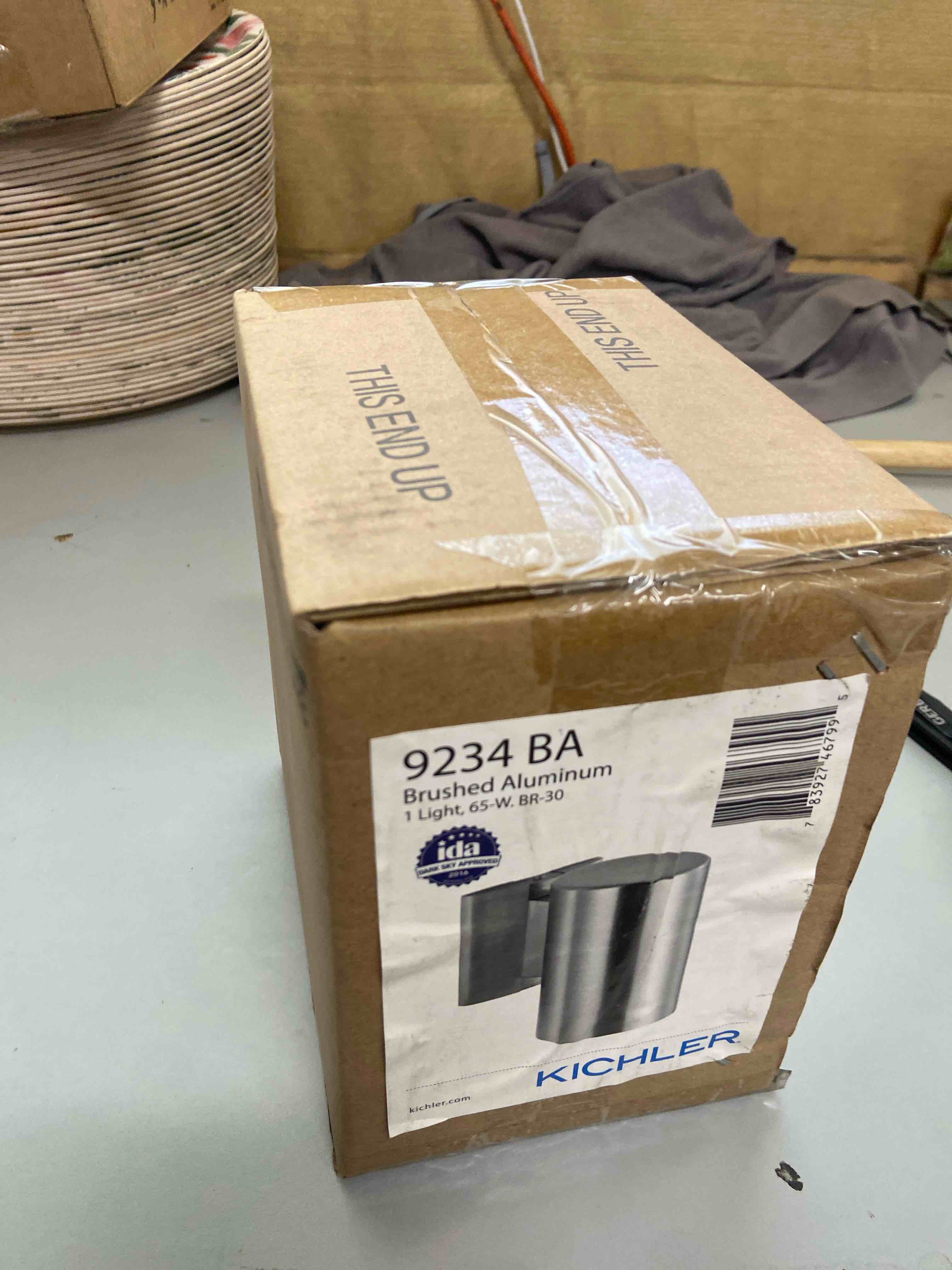 Condition photo showing New/Like New for kichler 92ba indoor/outdoor wall light