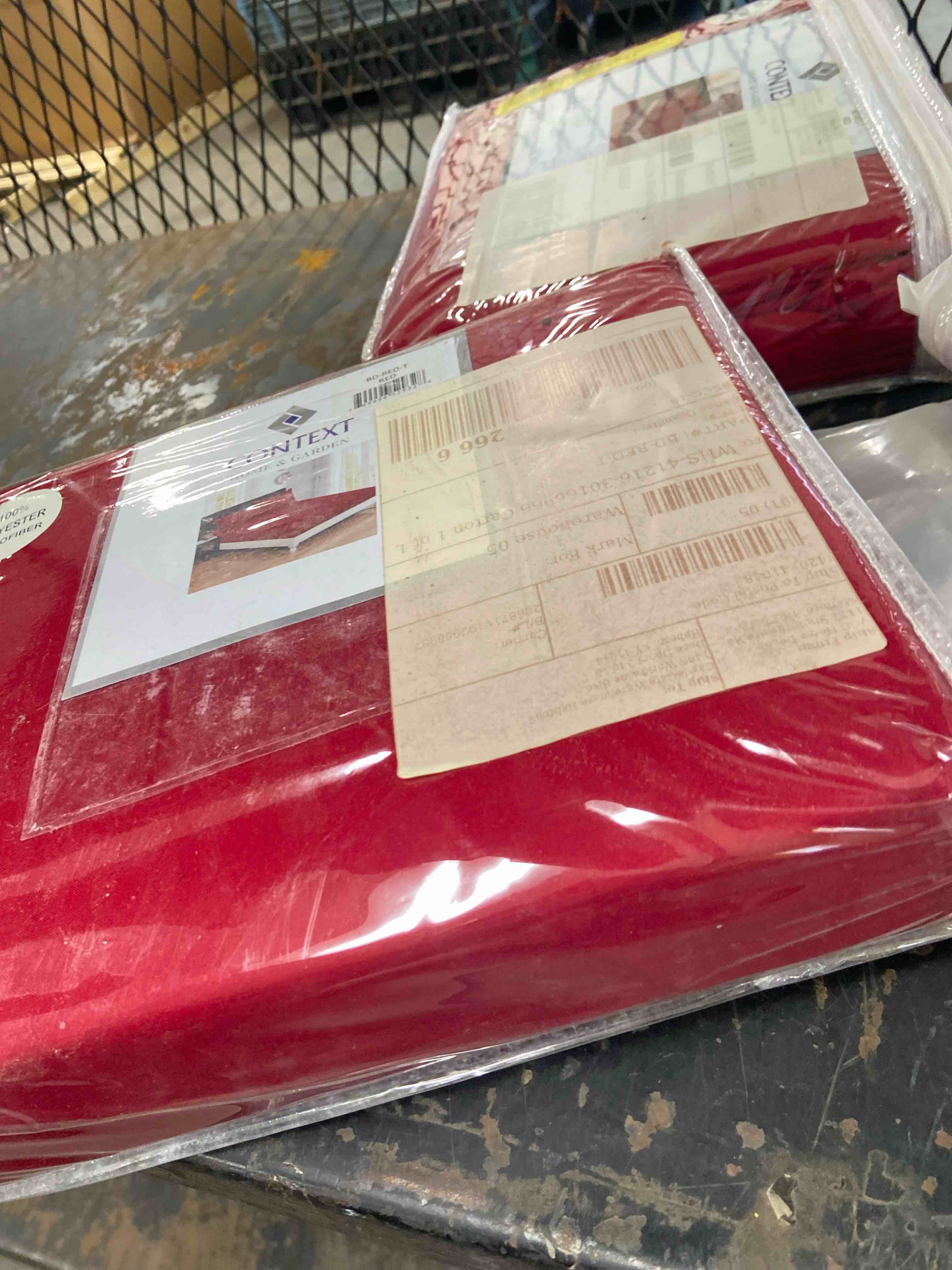 Condition photo showing New/Like New for context soft wrinkle free microfiber bed sheet set w/ pillow cover red twin