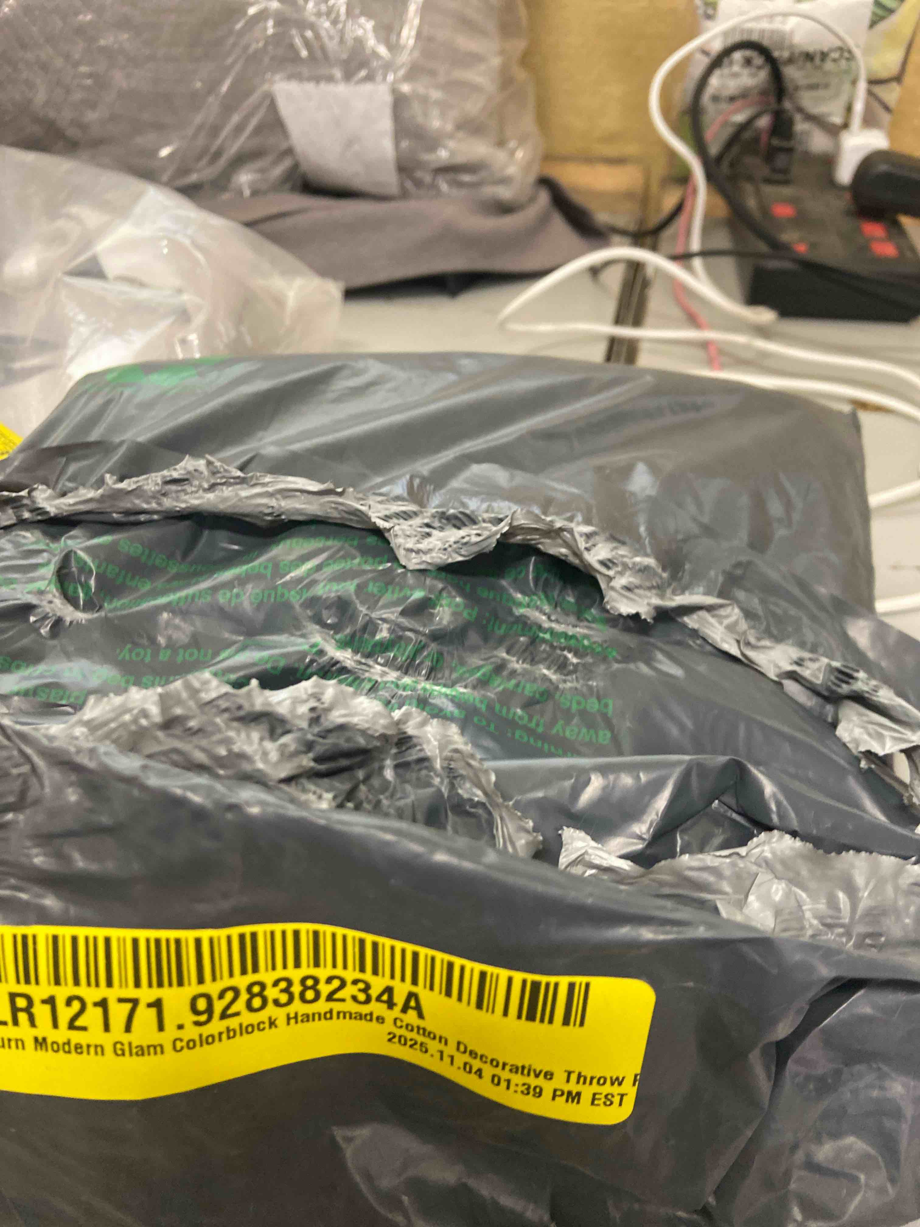 Condition photo showing New/Like New for auburn modern glam colorblock handmade cotton decorative throw pillow covers 