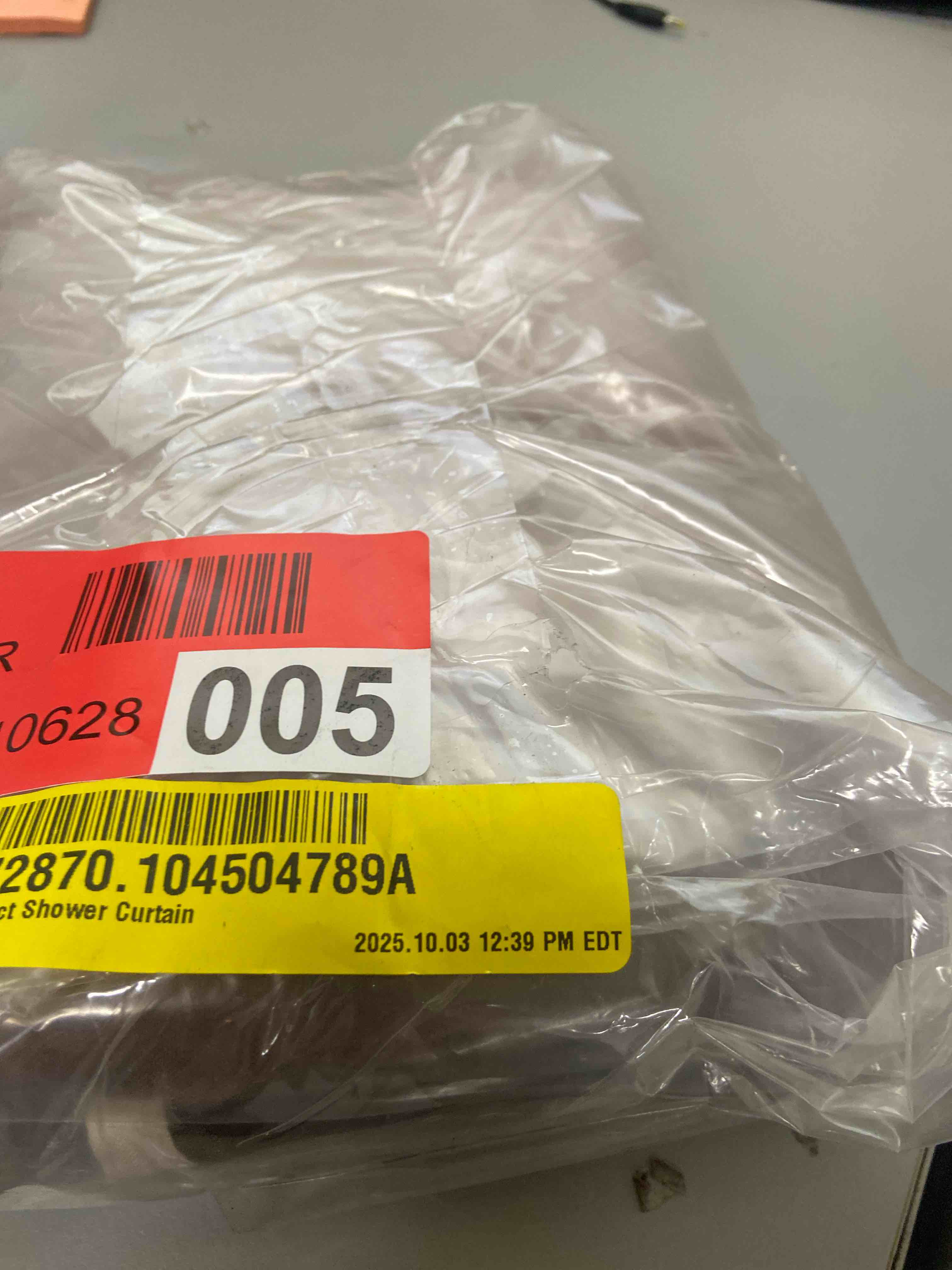 Condition photo showing New/Like New for coni abstract shower curtain 4427019983