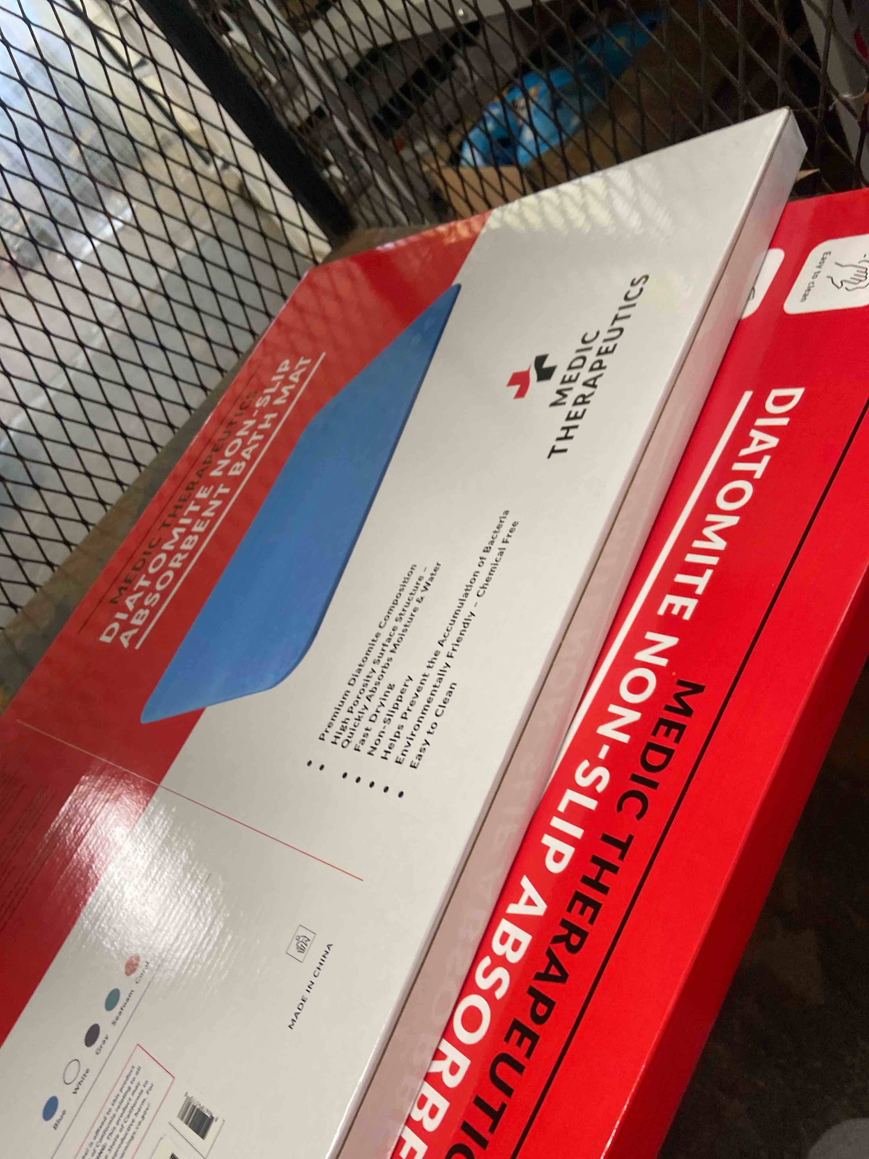 Condition photo showing New/Like New for medic therapeutics 24  x 15  diatomite non-slip quick dry absorbent floor mat