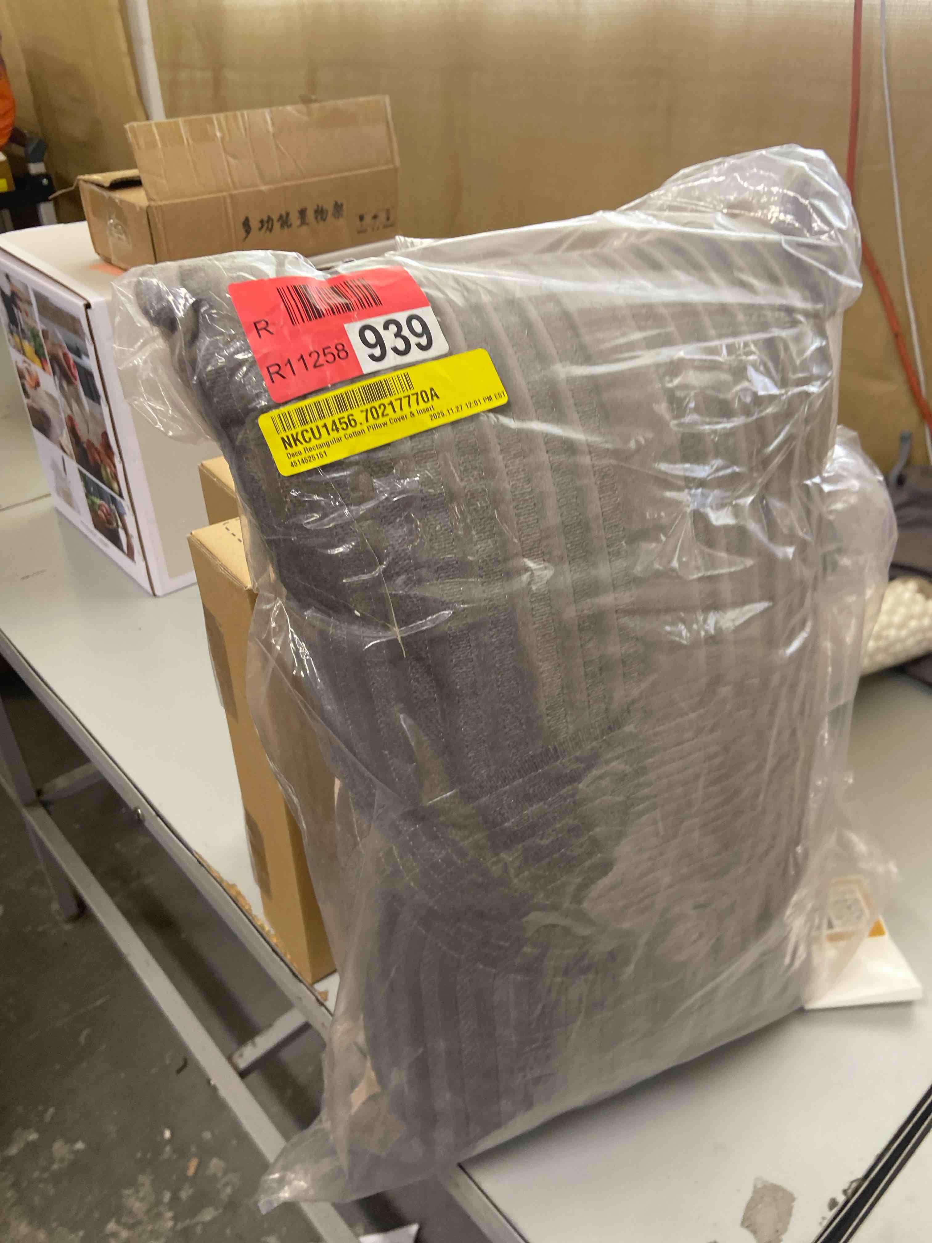 Condition photo showing New/Like New for  deco rectangular cotton pillow cover & insert 4514525151