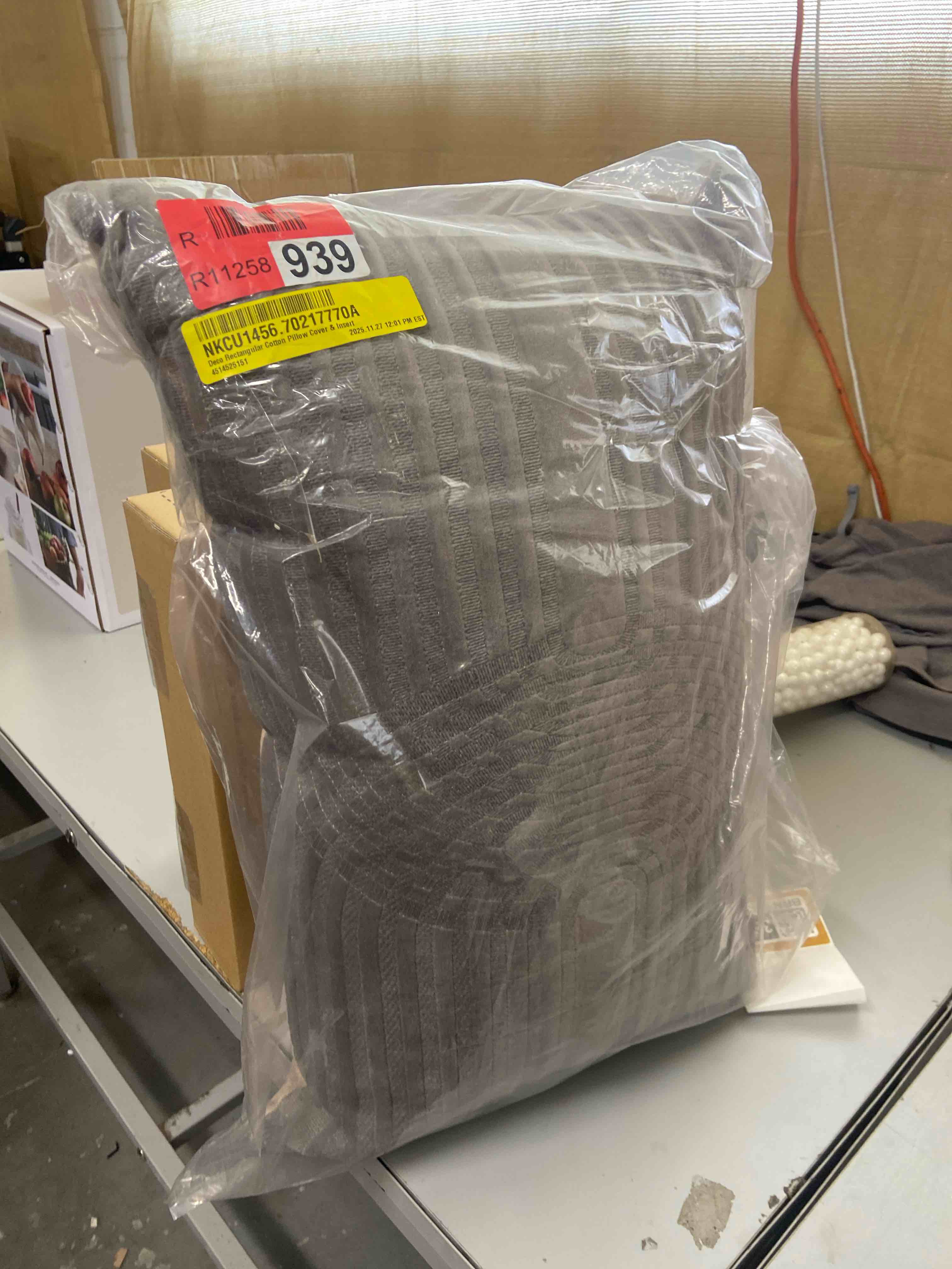 https://s3.amazonaws.com/lotting-images-prod/phillipi/BRN1943670_1776799325308.jpeg