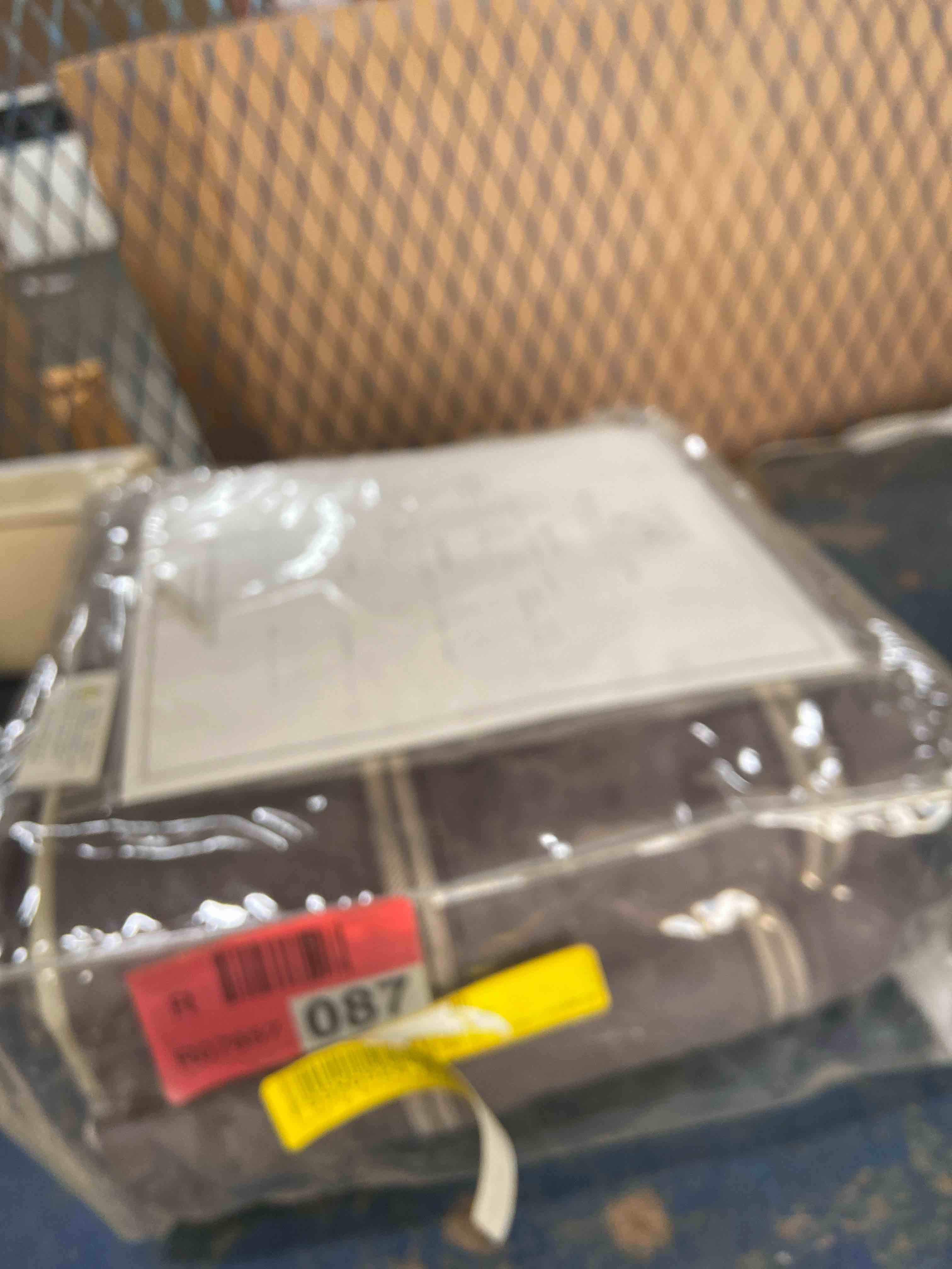 Condition photo showing New/Like New for carmel by barclay butera plaid duvet cover size: