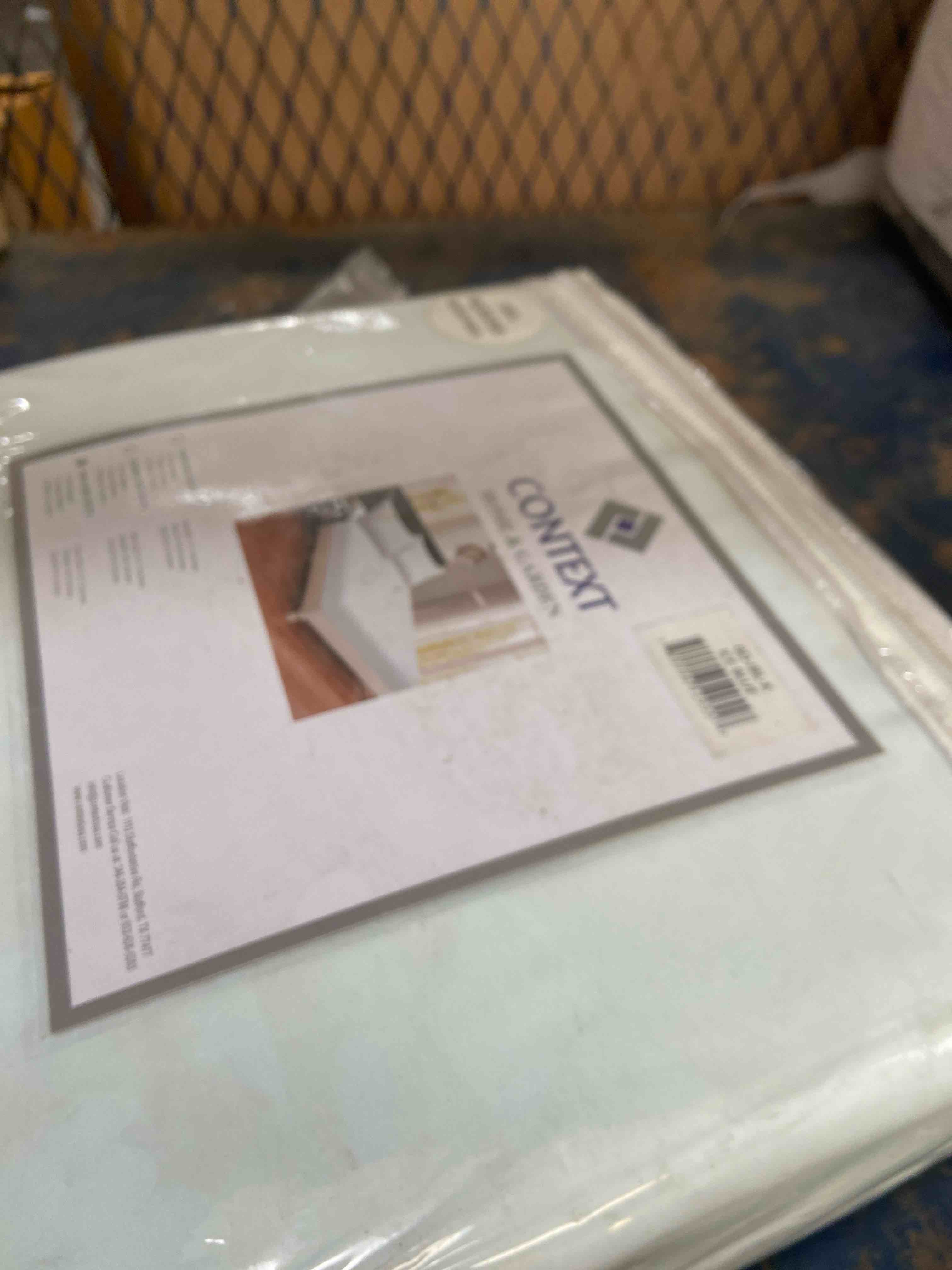 Condition photo showing New/Like New for context soft wrinkle free microfiber bed sheet set w/ pillow cover ice blue king