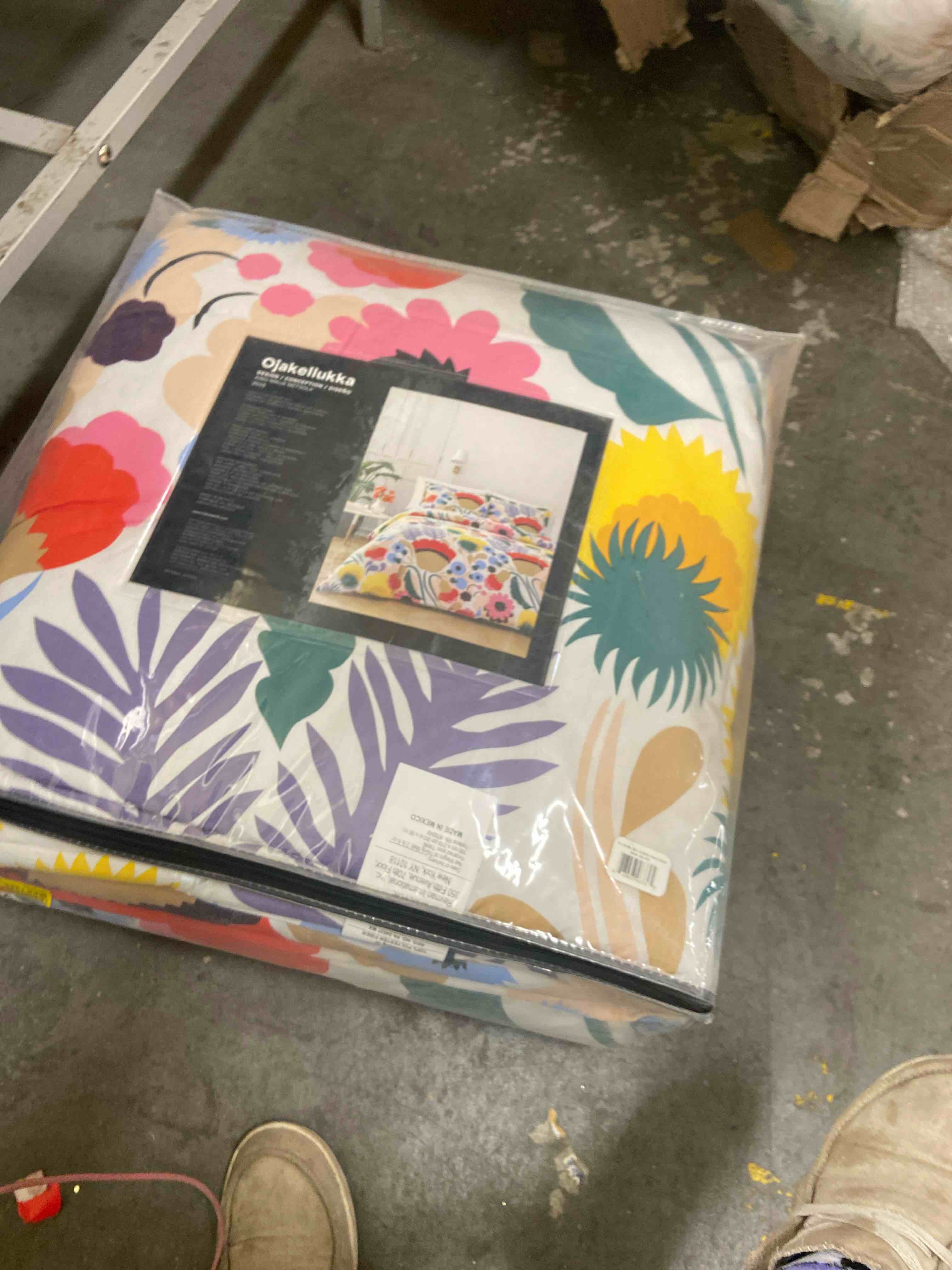 Condition photo showing New/Like New for marimekko ojakellukka comforter & sham set in blue/multi at nordstrom, size twin