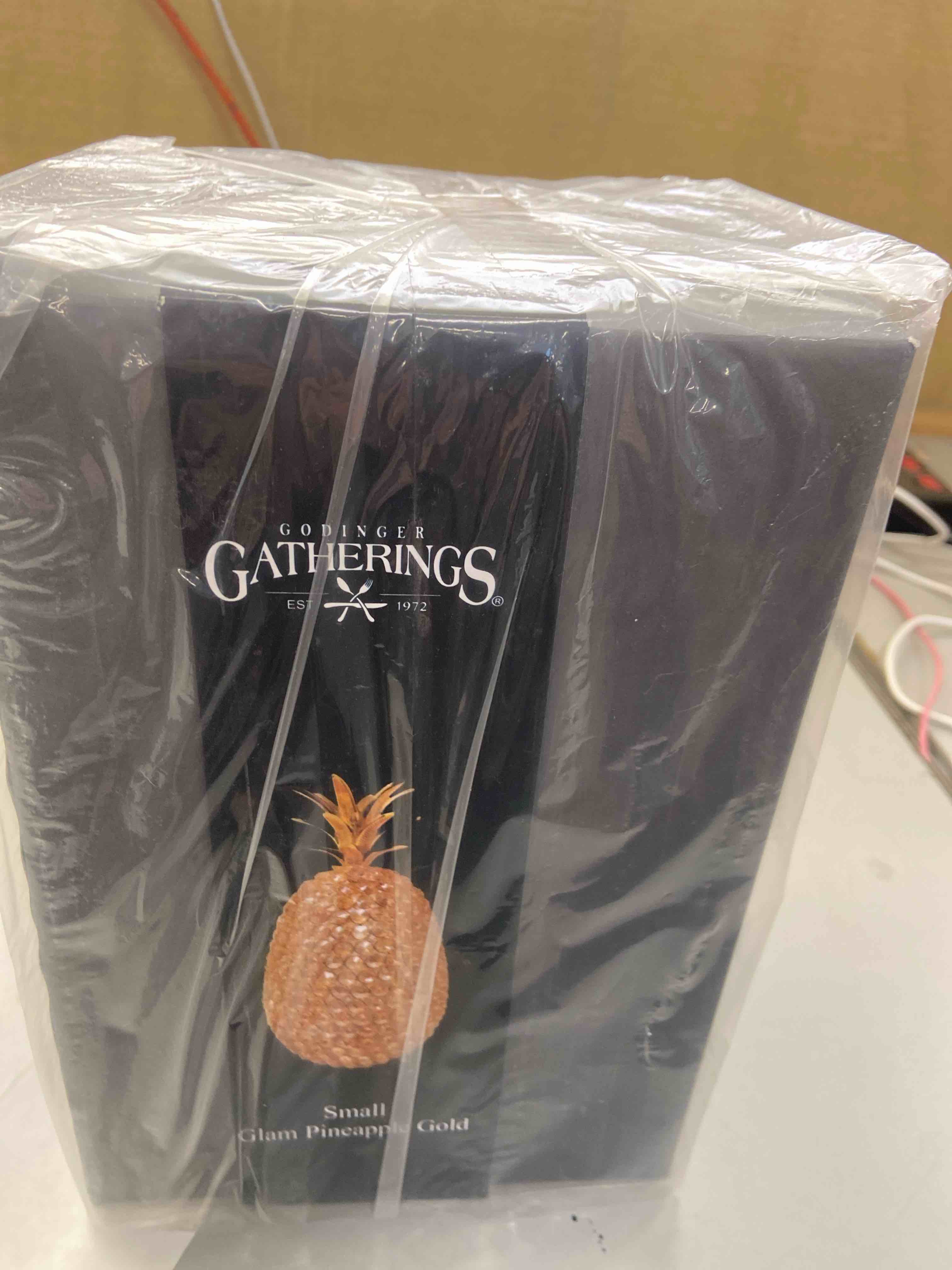 Condition photo showing New/Like New for godinger glam pineapple fruit holiday decoration - gold