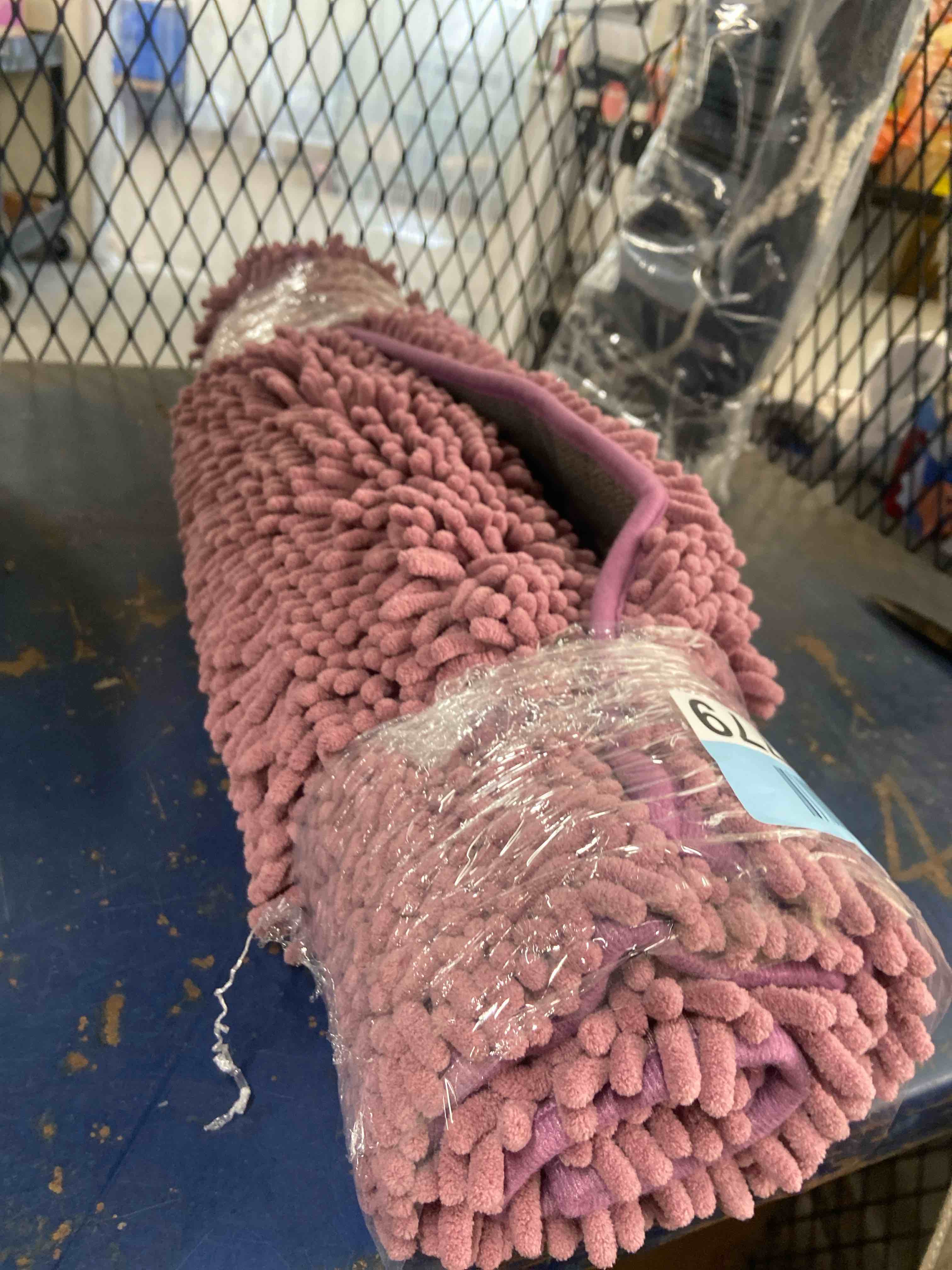 Condition photo showing New/Like New for olanly bathroom rugs 30x20, extra soft absorbent chenille bath rugs, rubber backing quick dry, machine washable bath mats for bathroom floor, tub and shower, home decor accessories, deep plum 30" x 20" deep plum