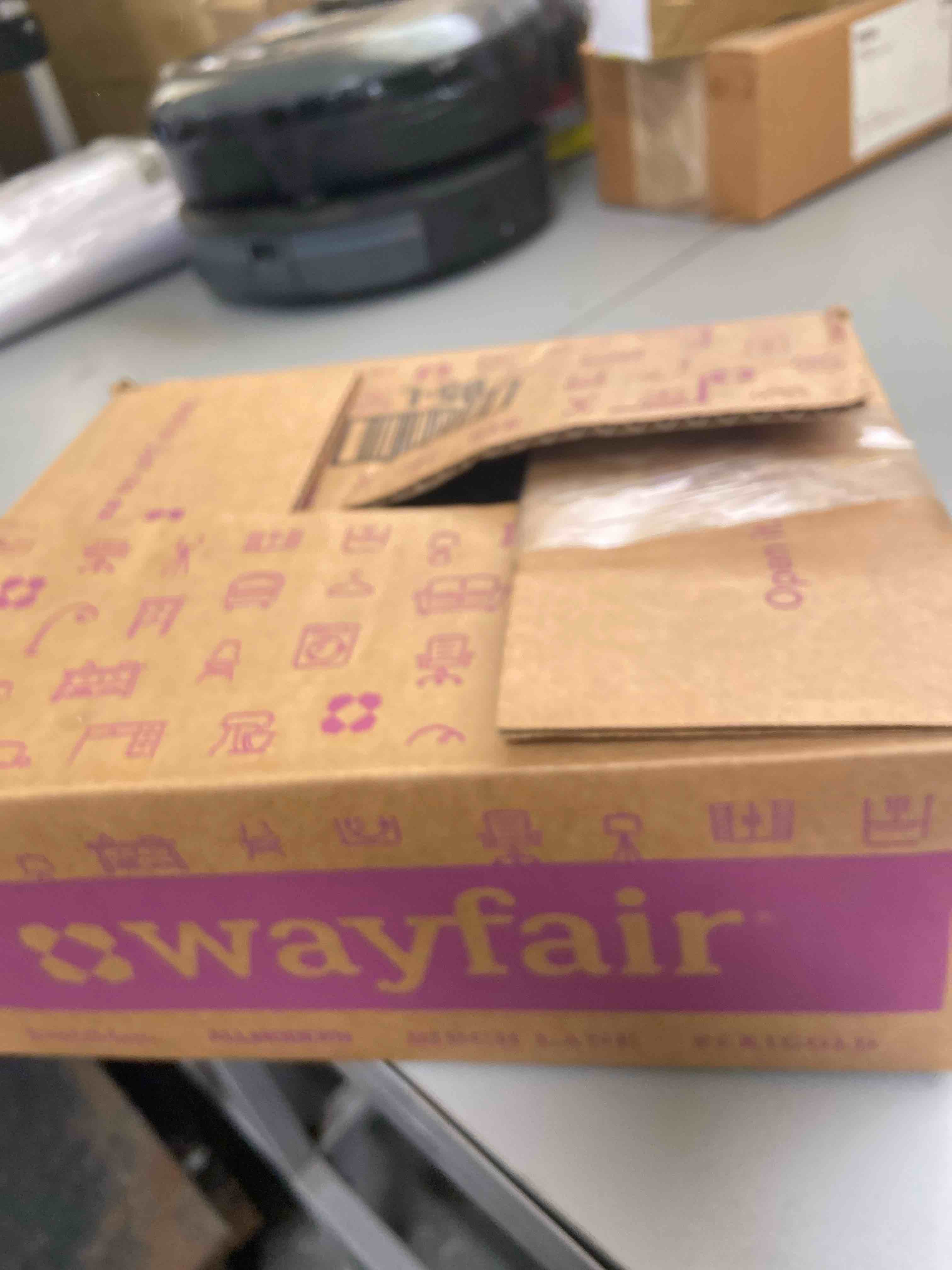 https://s3.amazonaws.com/lotting-images-prod/phillipi/BRN1944207_1777577777551.jpeg