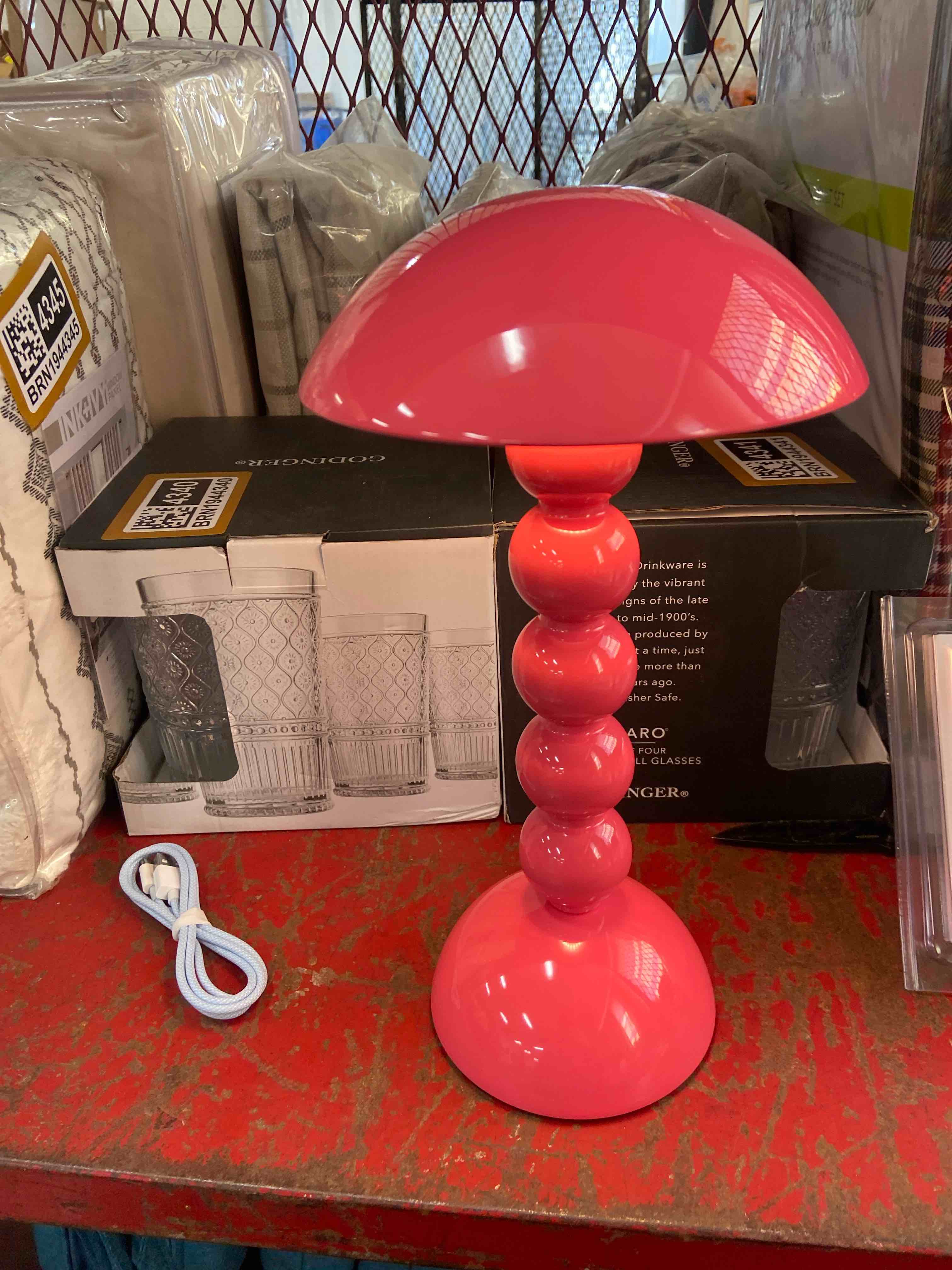 Condition photo showing New/Like New for addison ross bobbin lacquered led cordless rechargeable table lamp
