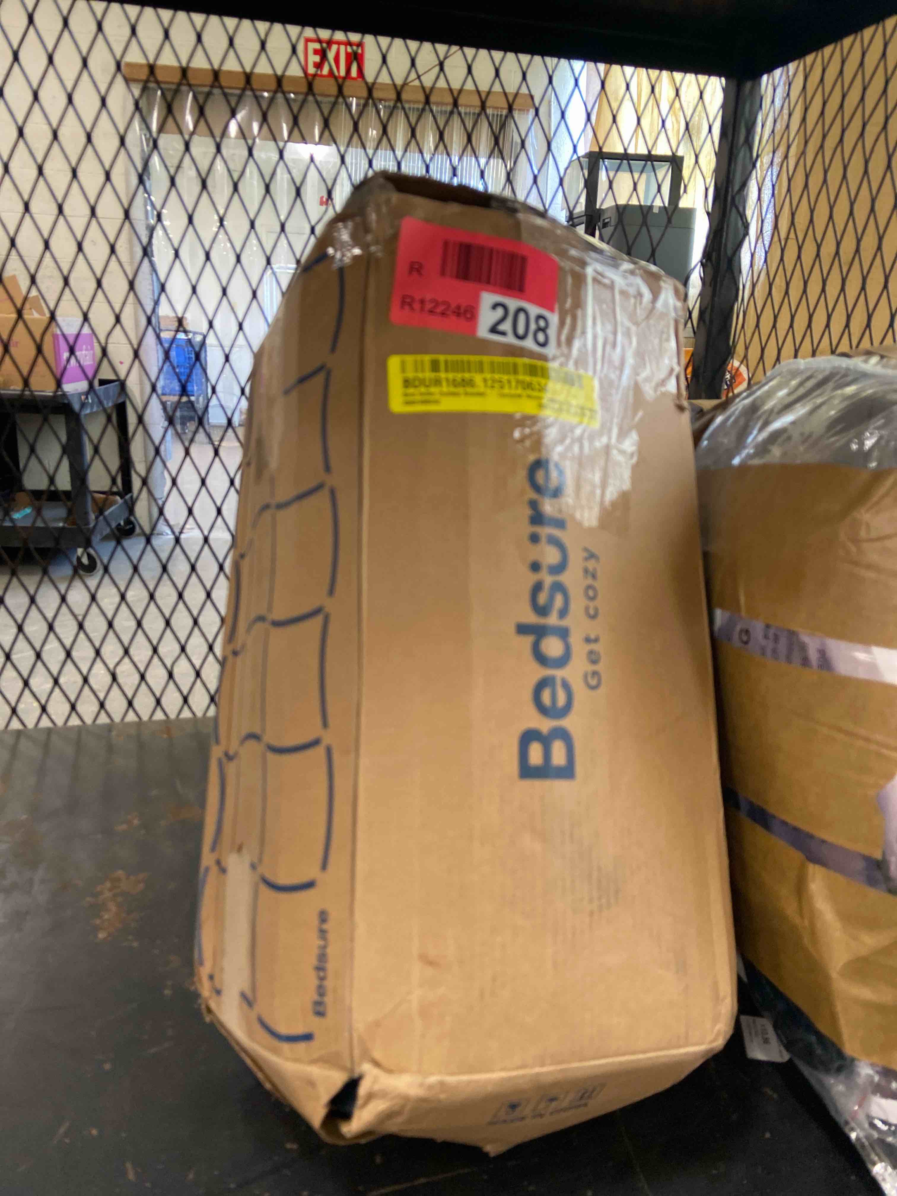 https://s3.amazonaws.com/lotting-images-prod/phillipi/BRN1944392_1777915382391.jpeg
