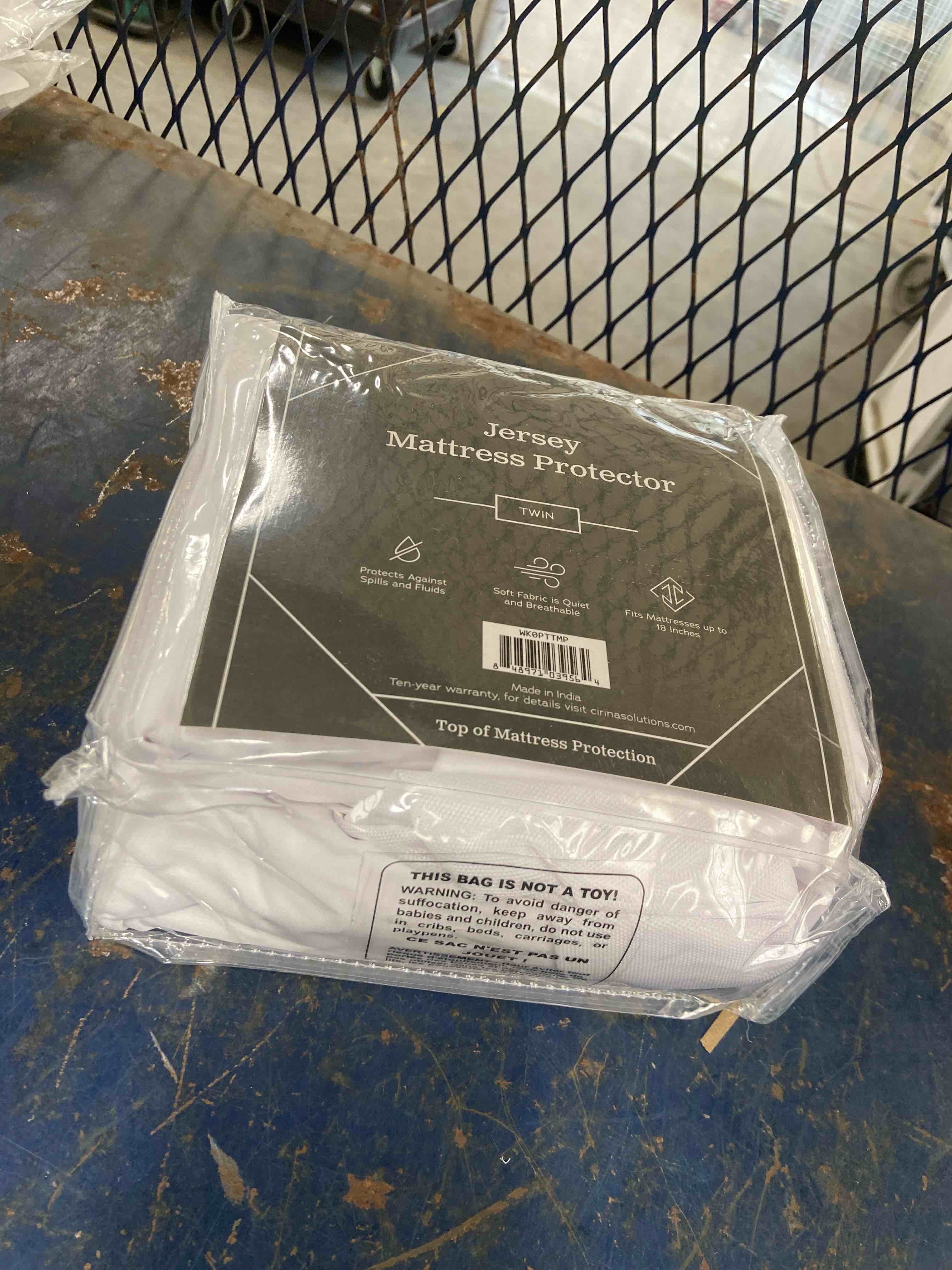 https://s3.amazonaws.com/lotting-images-prod/phillipi/BRN1944596_1778251176398.jpeg