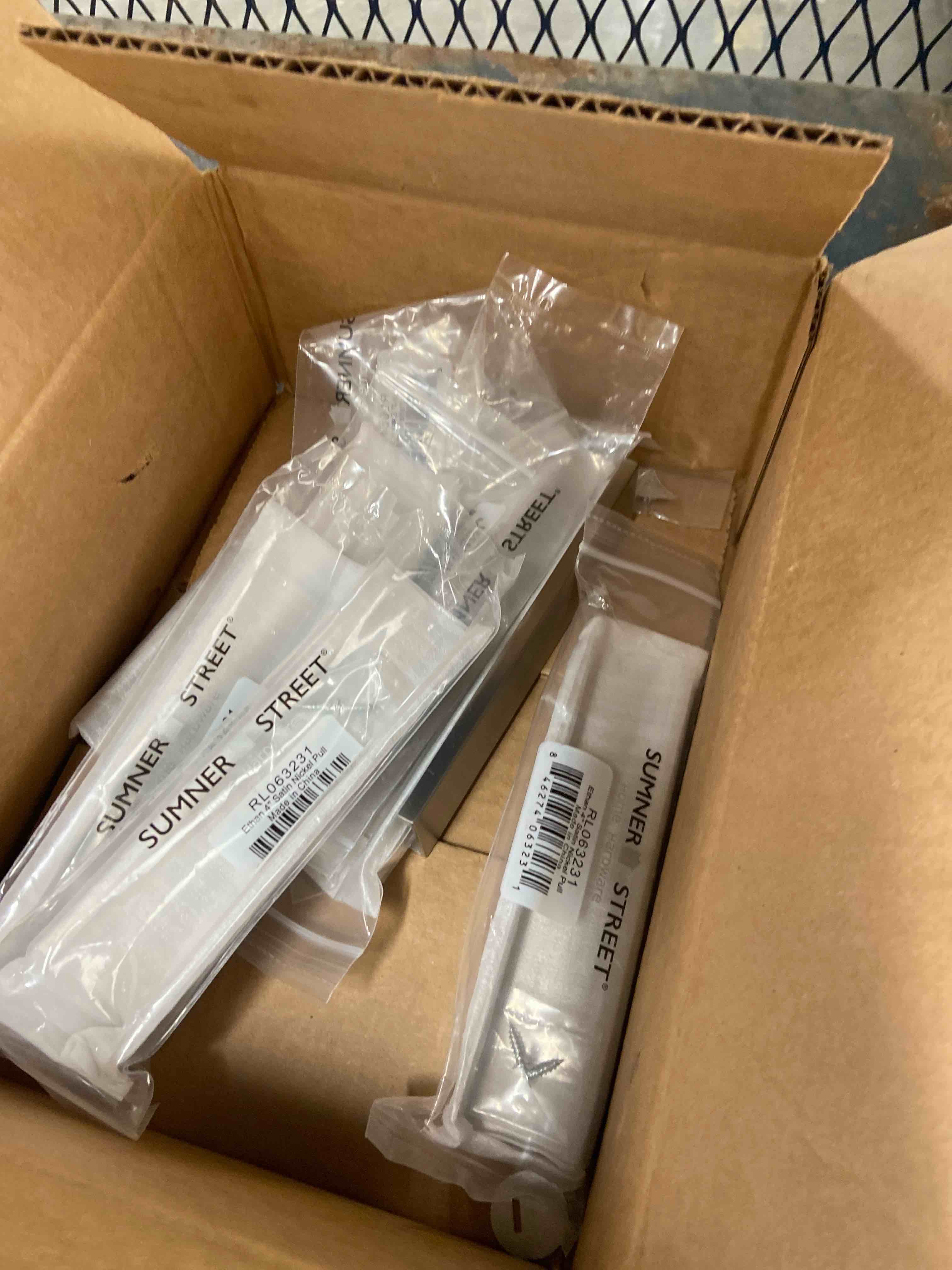 https://s3.amazonaws.com/lotting-images-prod/phillipi/BRN1944602_1778251509883.jpeg
