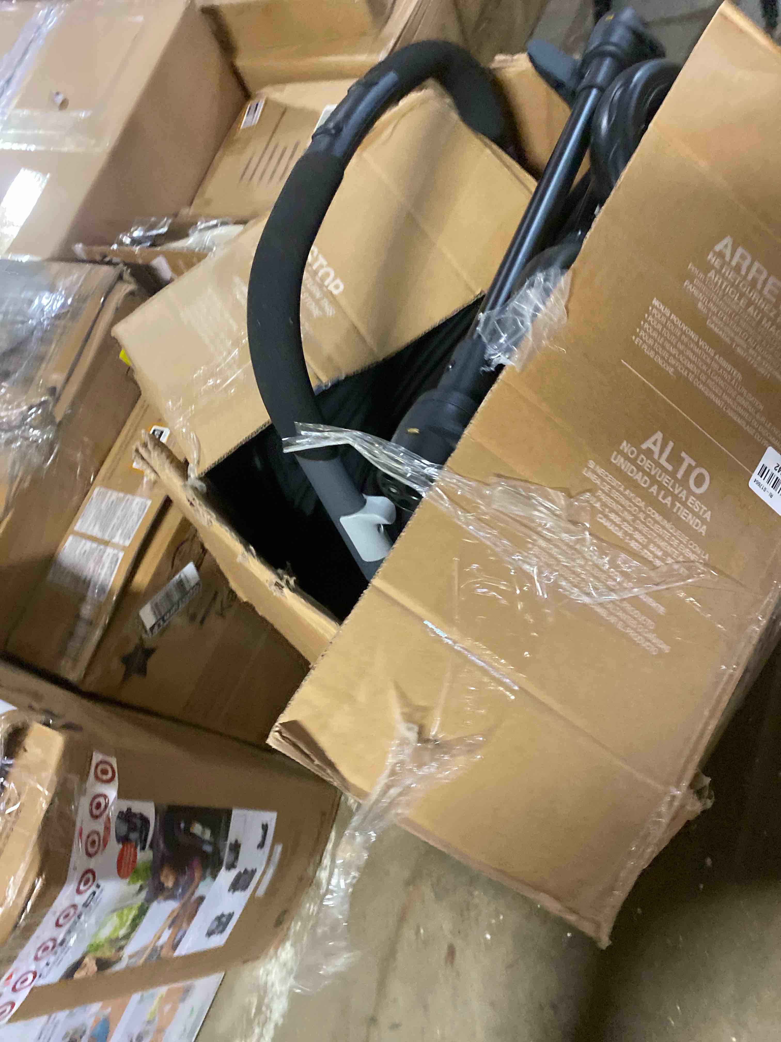 https://s3.amazonaws.com/lotting-images-prod/phillipi/BRN1945175_1749487279606.jpeg