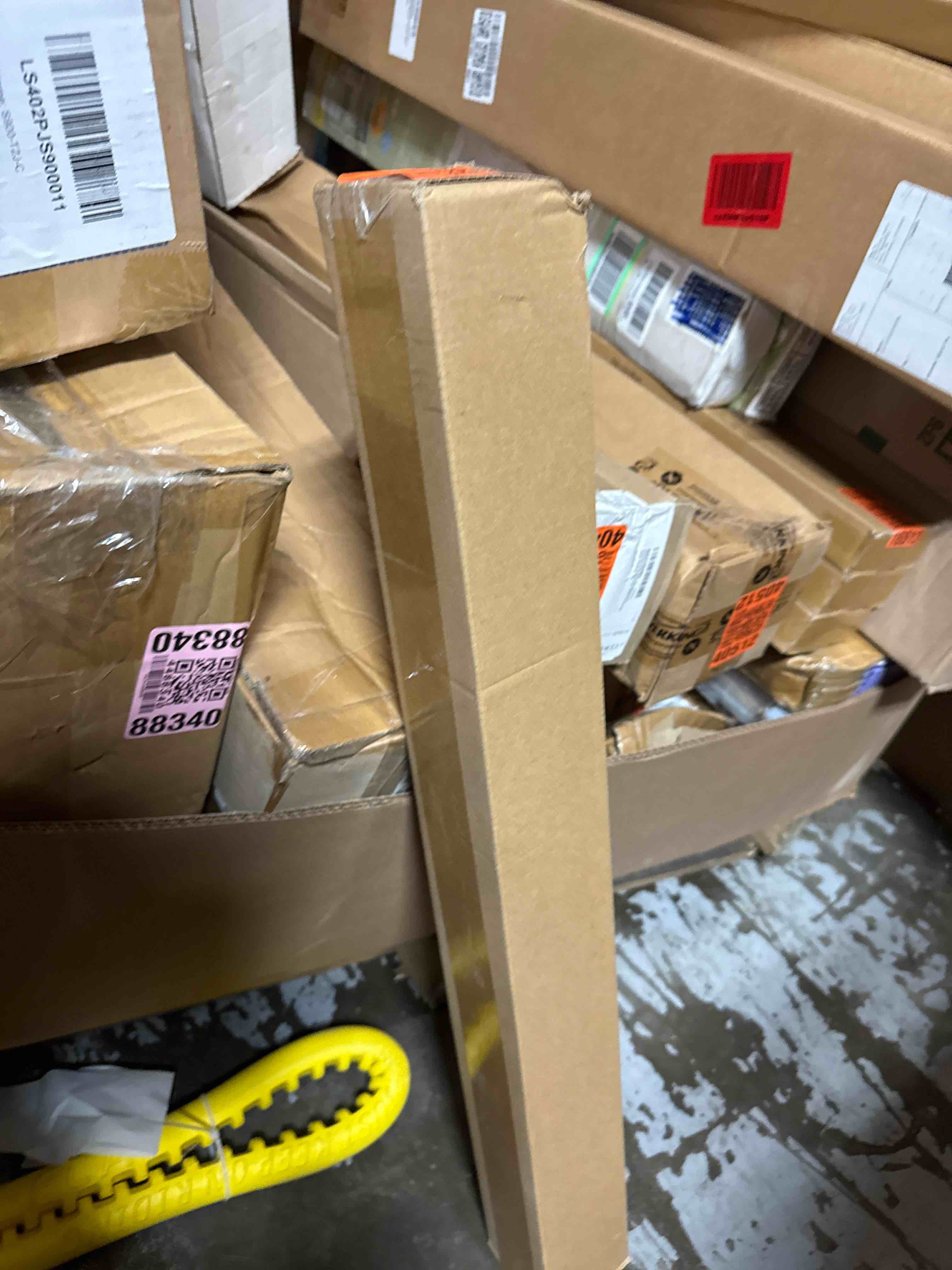 https://s3.amazonaws.com/lotting-images-prod/phillipi/BRN1945692_1750449834691.jpeg