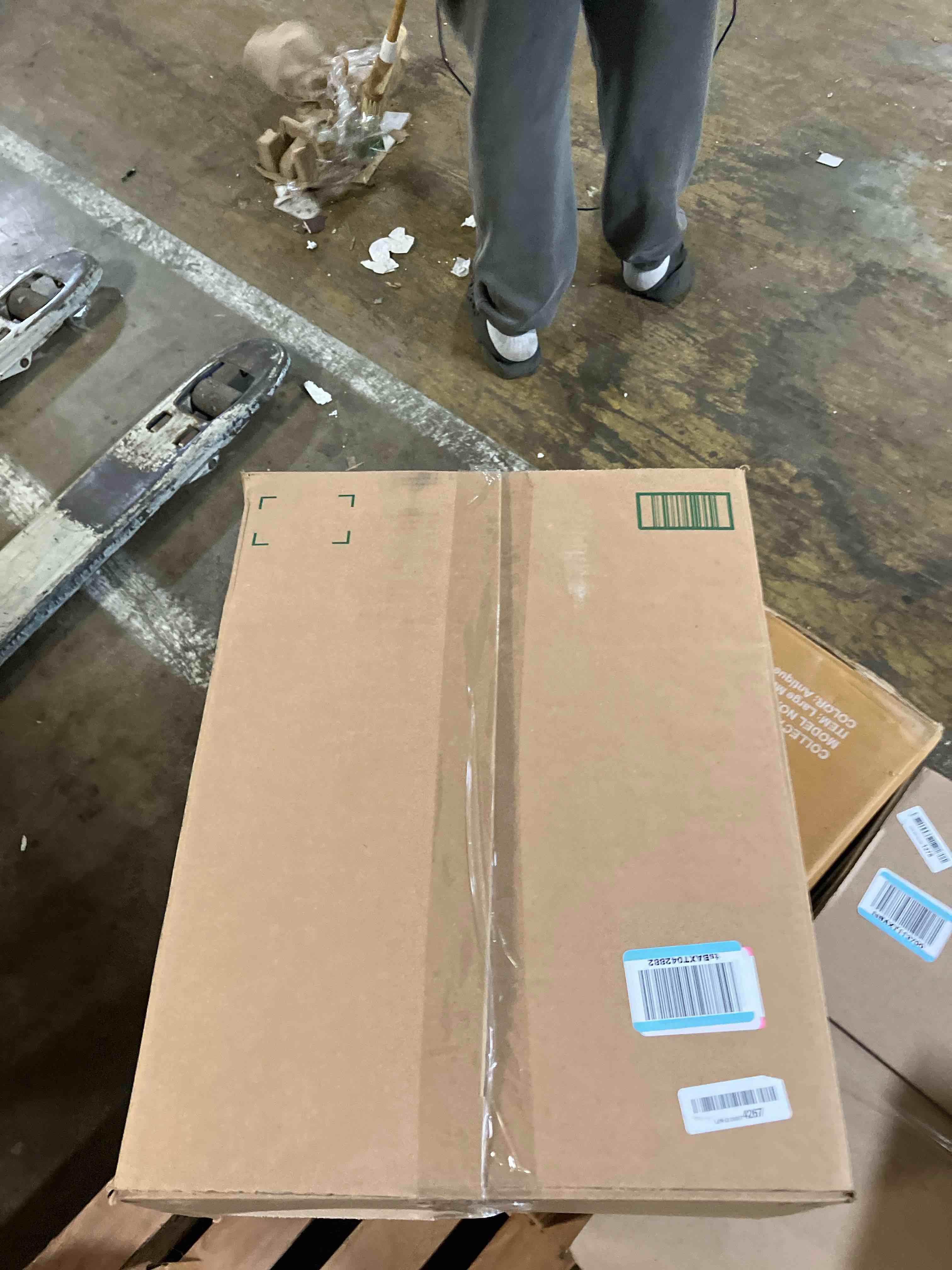 https://s3.amazonaws.com/lotting-images-prod/phillipi/BRN1945980_1750783051398.jpeg