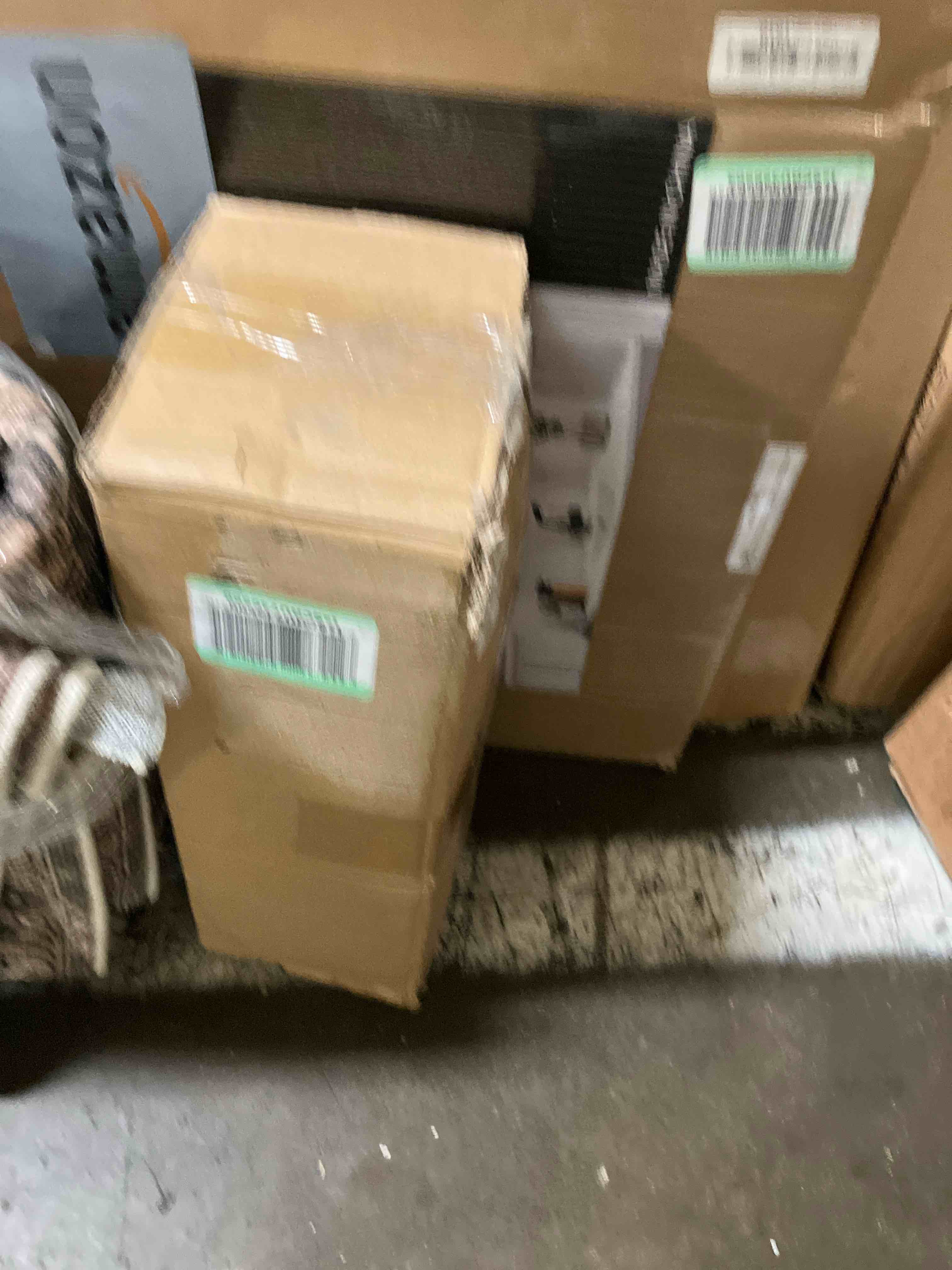 https://s3.amazonaws.com/lotting-images-prod/phillipi/BRN1946012_1750781558297.jpeg