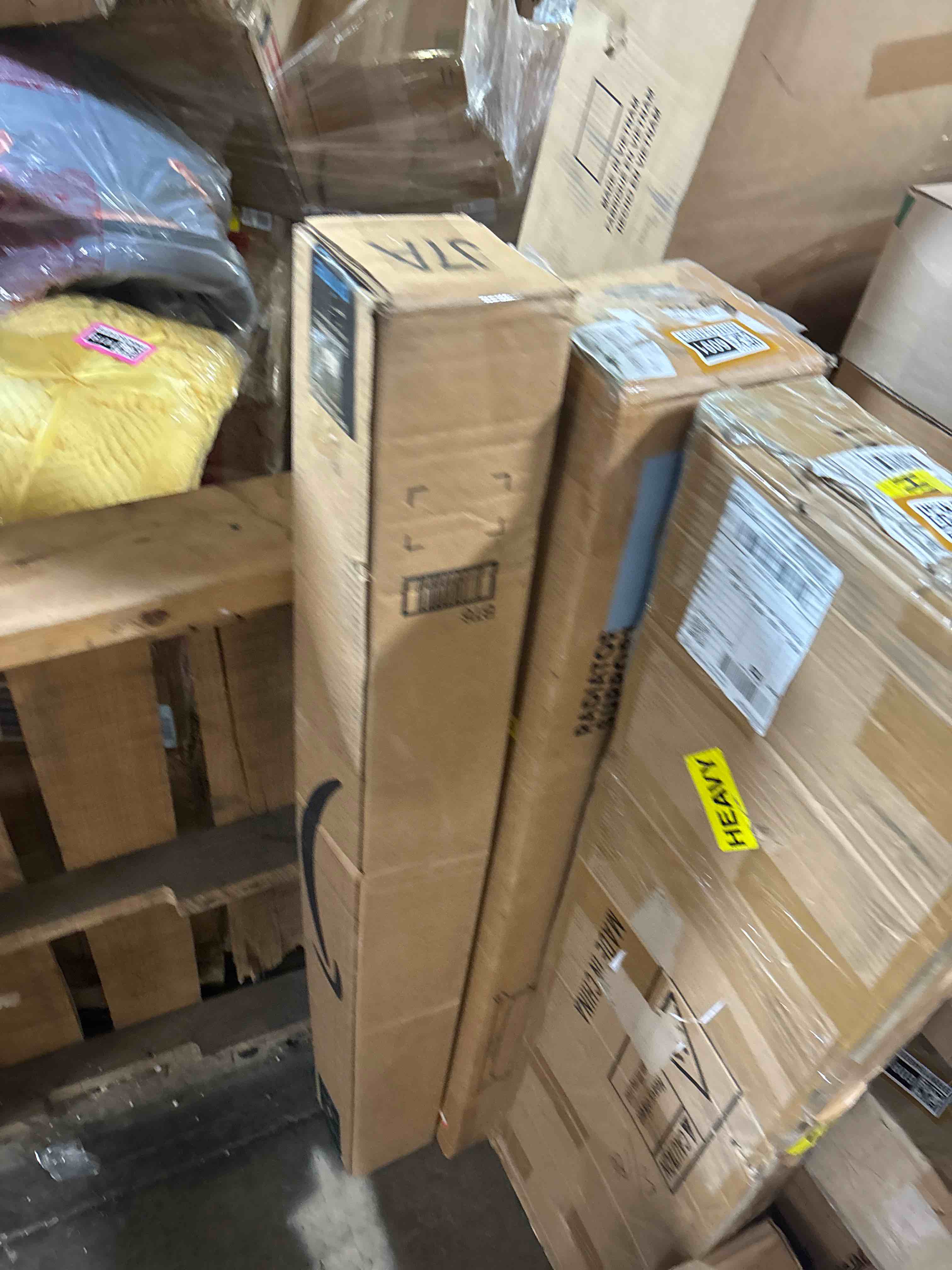 https://s3.amazonaws.com/lotting-images-prod/phillipi/BRN1946099_1750859326811.jpeg