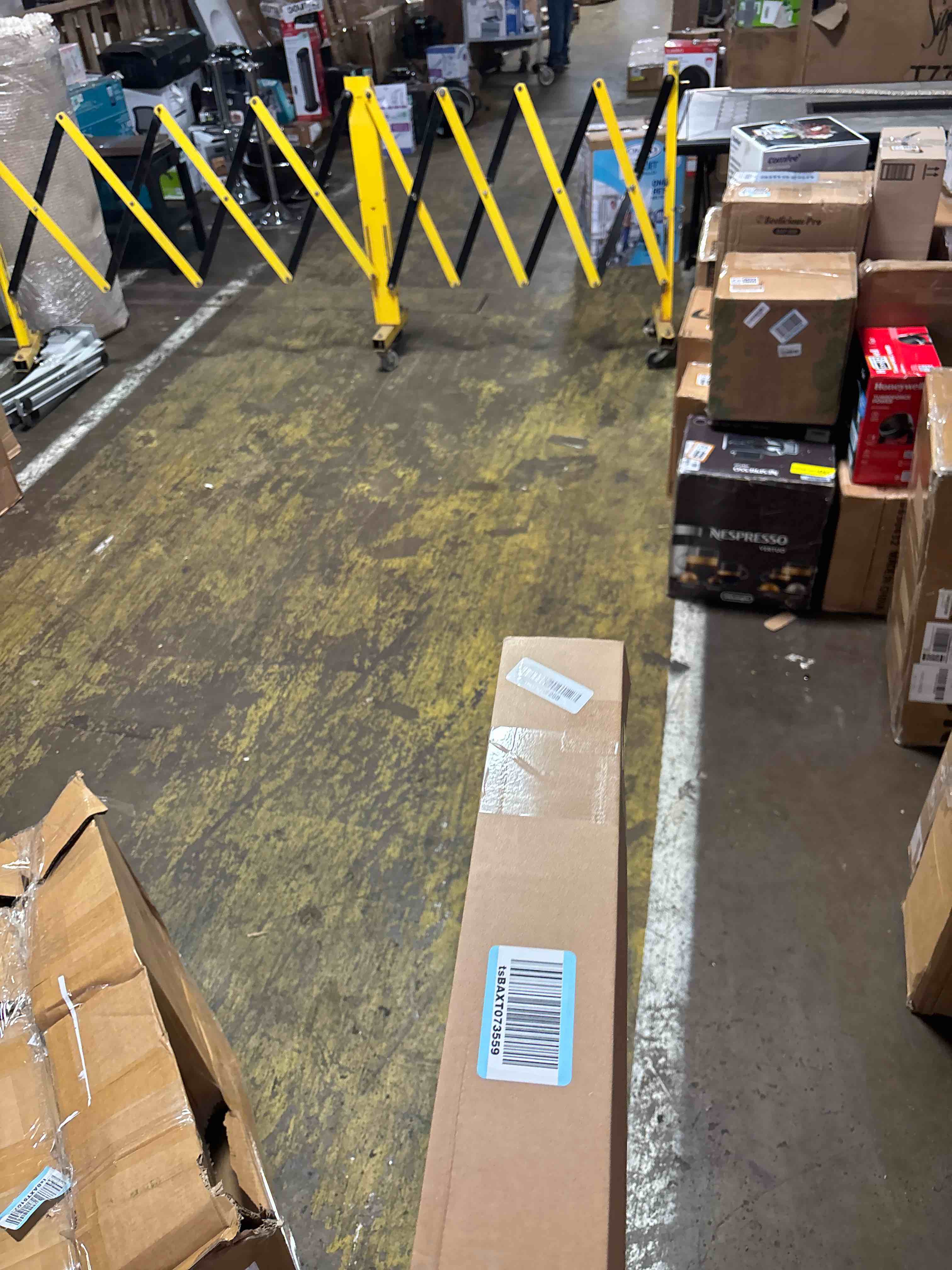 https://s3.amazonaws.com/lotting-images-prod/phillipi/BRN1946449_1750961059352.jpeg