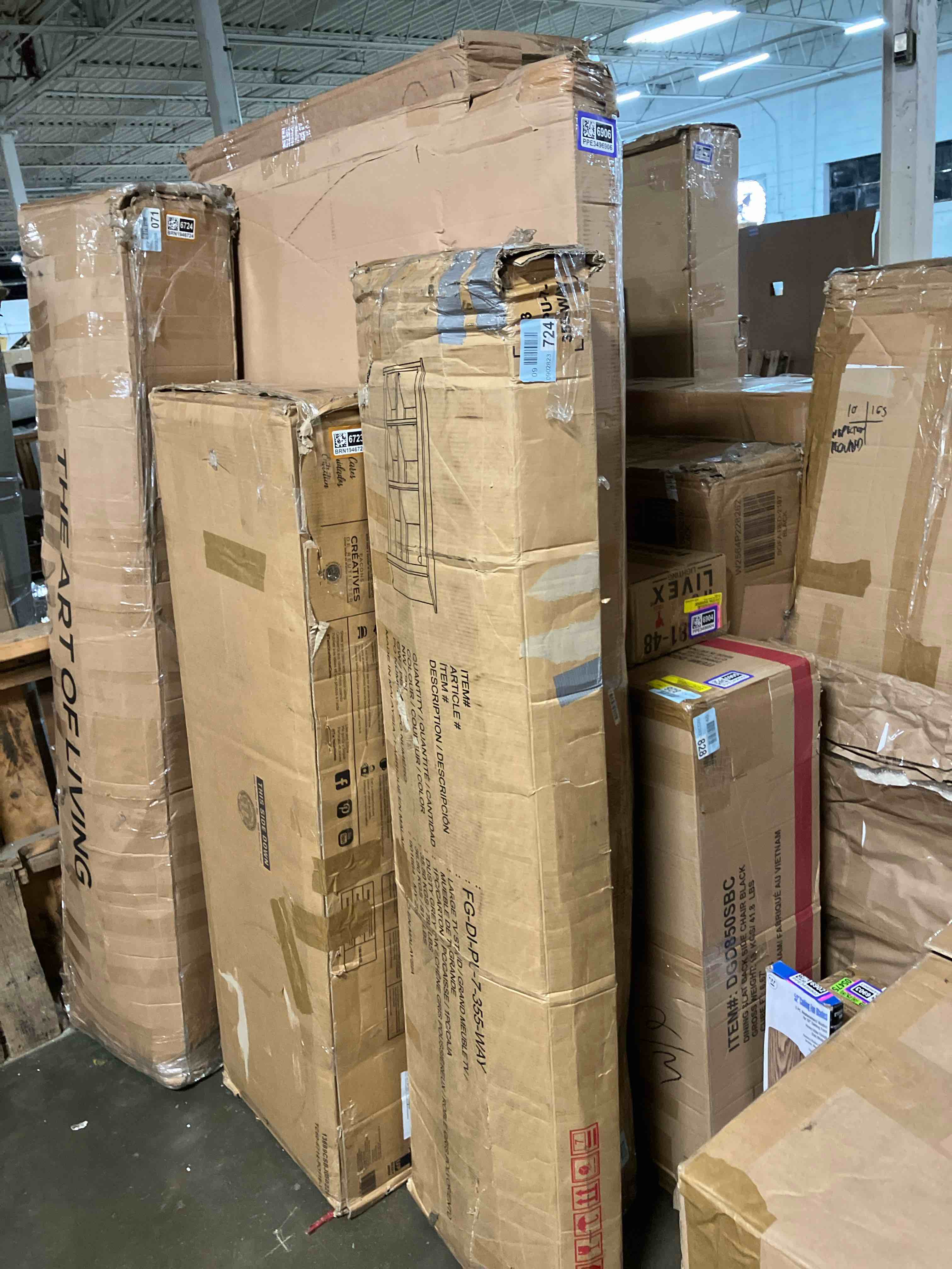 https://s3.amazonaws.com/lotting-images-prod/phillipi/BRN1946722_1751398396782.jpeg
