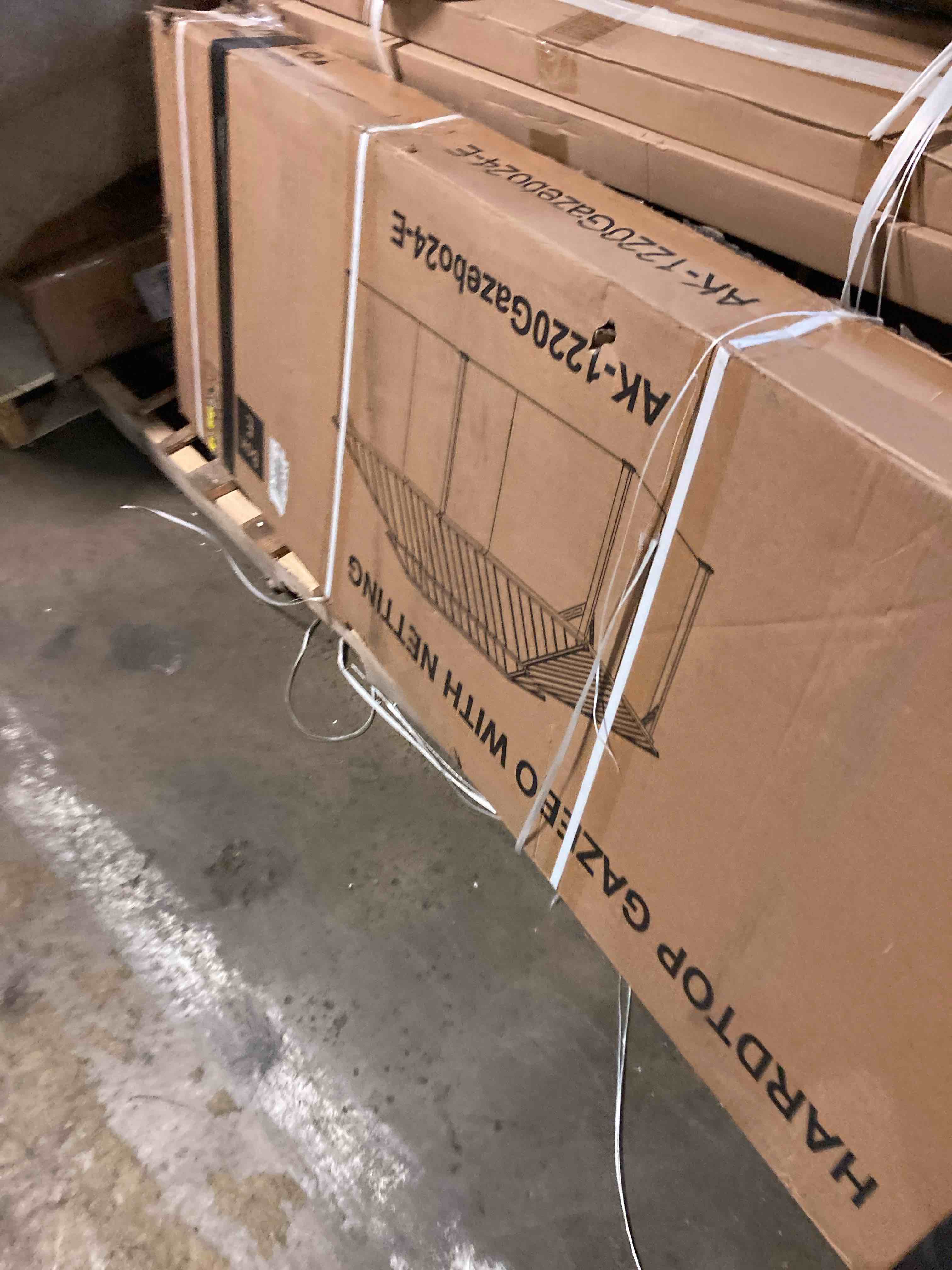 https://s3.amazonaws.com/lotting-images-prod/phillipi/BRN1946751_1751493454493.jpeg