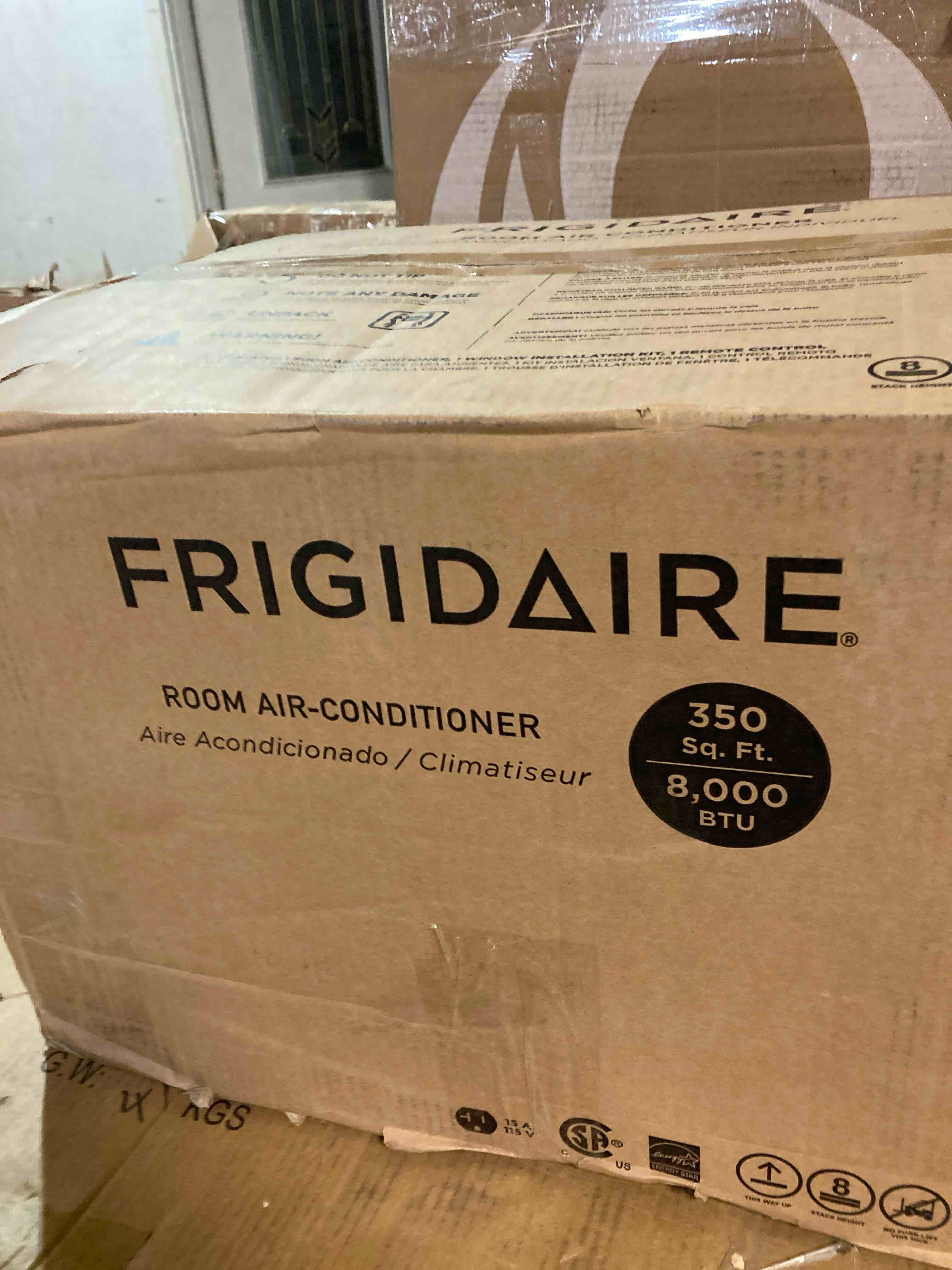 https://s3.amazonaws.com/lotting-images-prod/phillipi/BRN1946779_1751462897564.jpeg