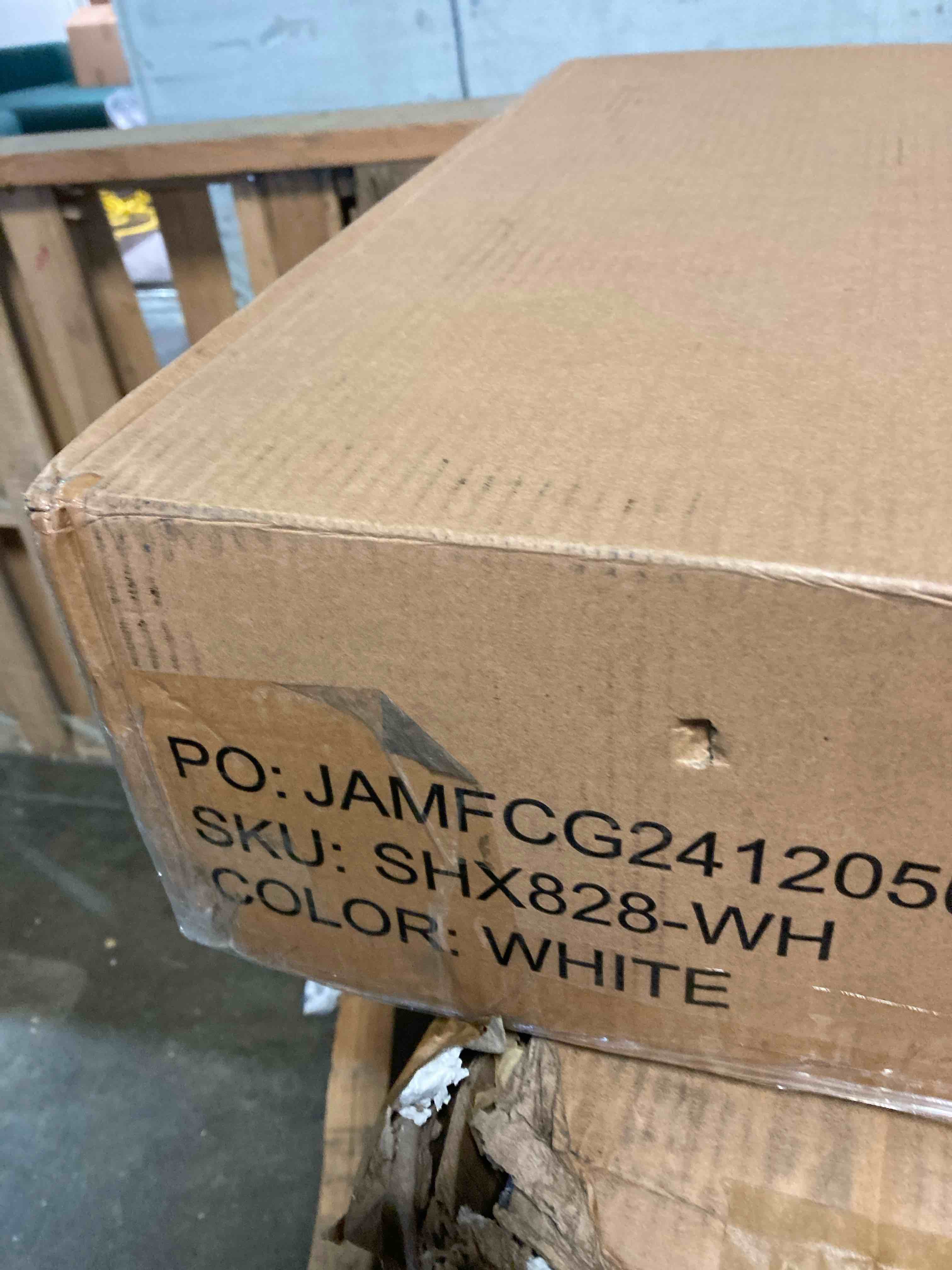 https://s3.amazonaws.com/lotting-images-prod/phillipi/BRN1946783_1751485607496.jpeg