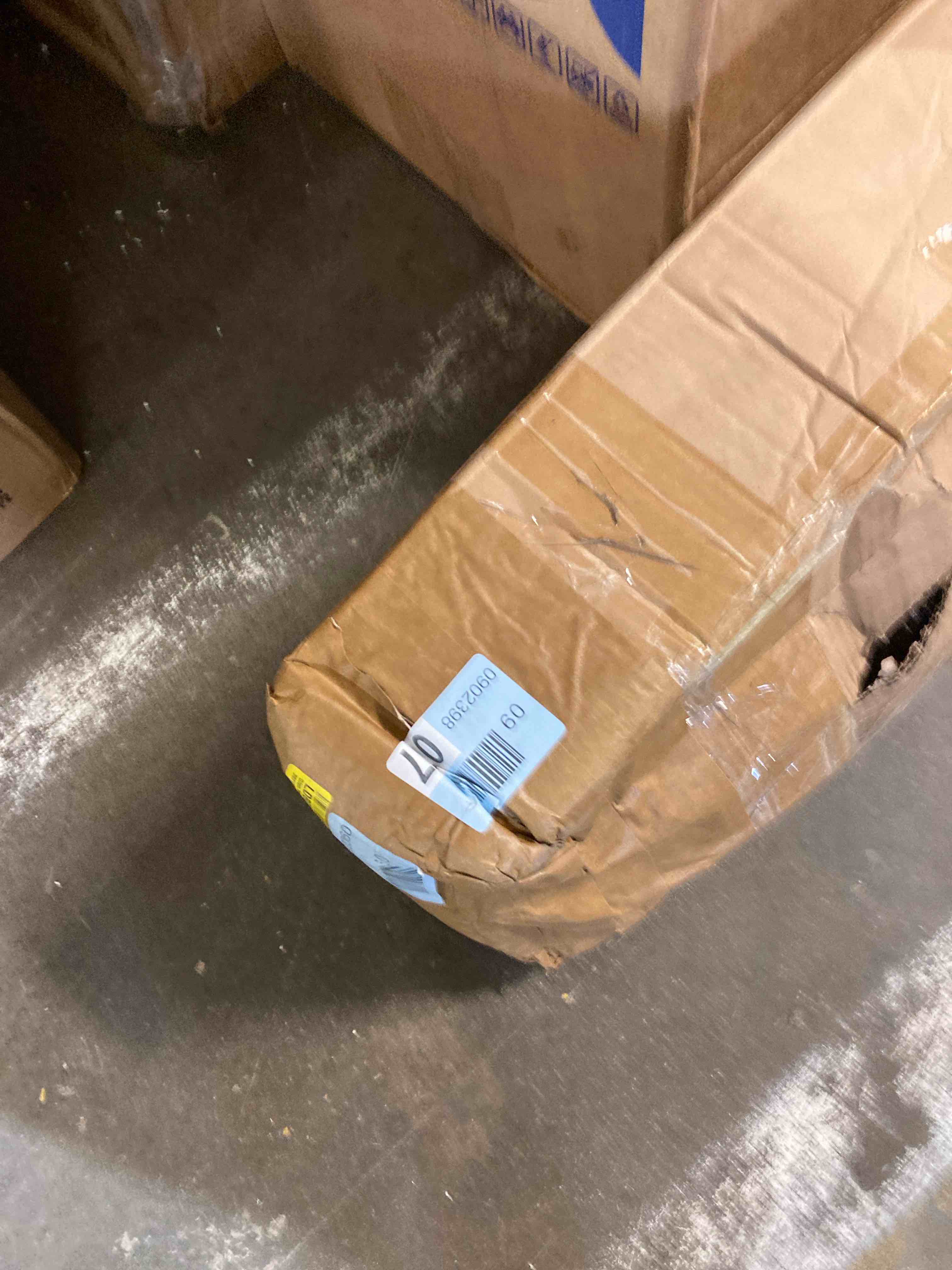 https://s3.amazonaws.com/lotting-images-prod/phillipi/BRN1946787_1751465184869.jpeg