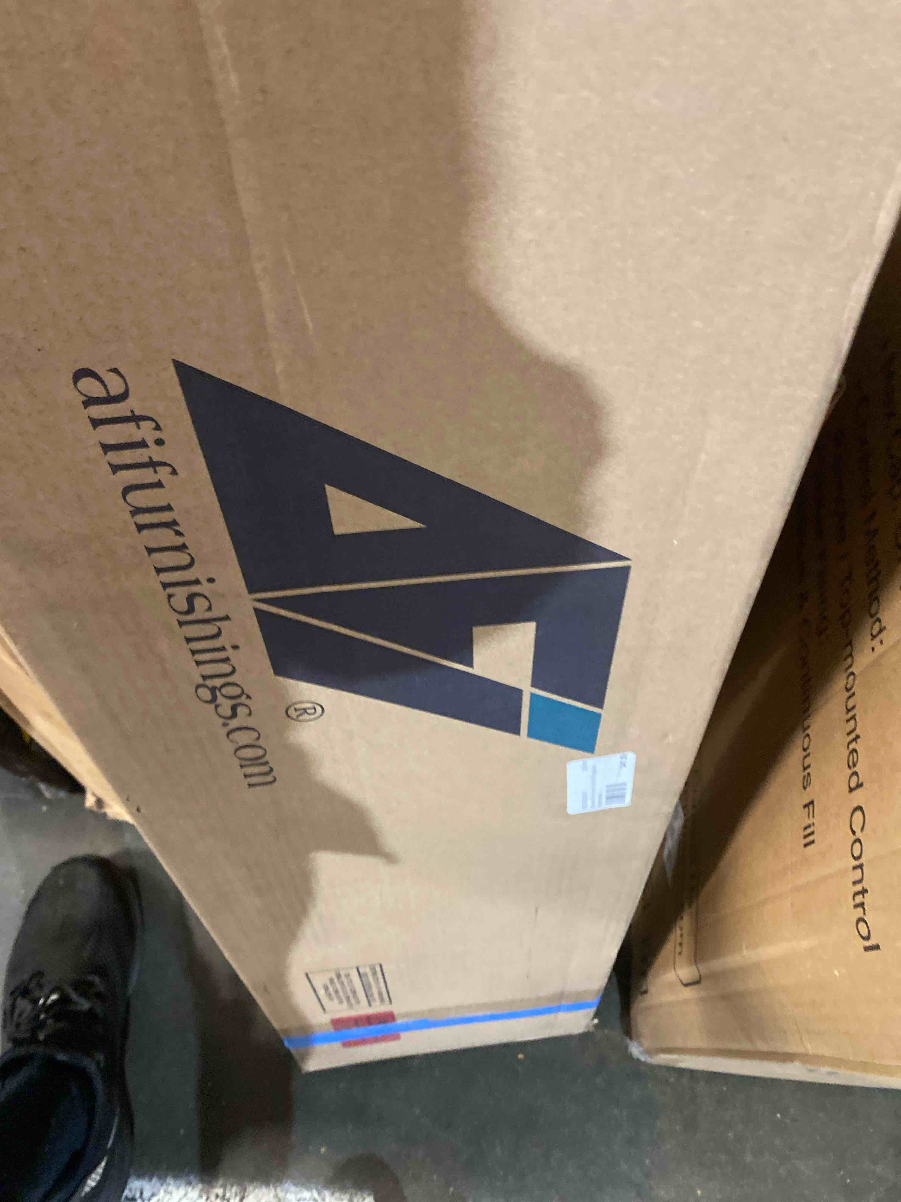 https://s3.amazonaws.com/lotting-images-prod/phillipi/BRN1946878_1751553884768.jpeg