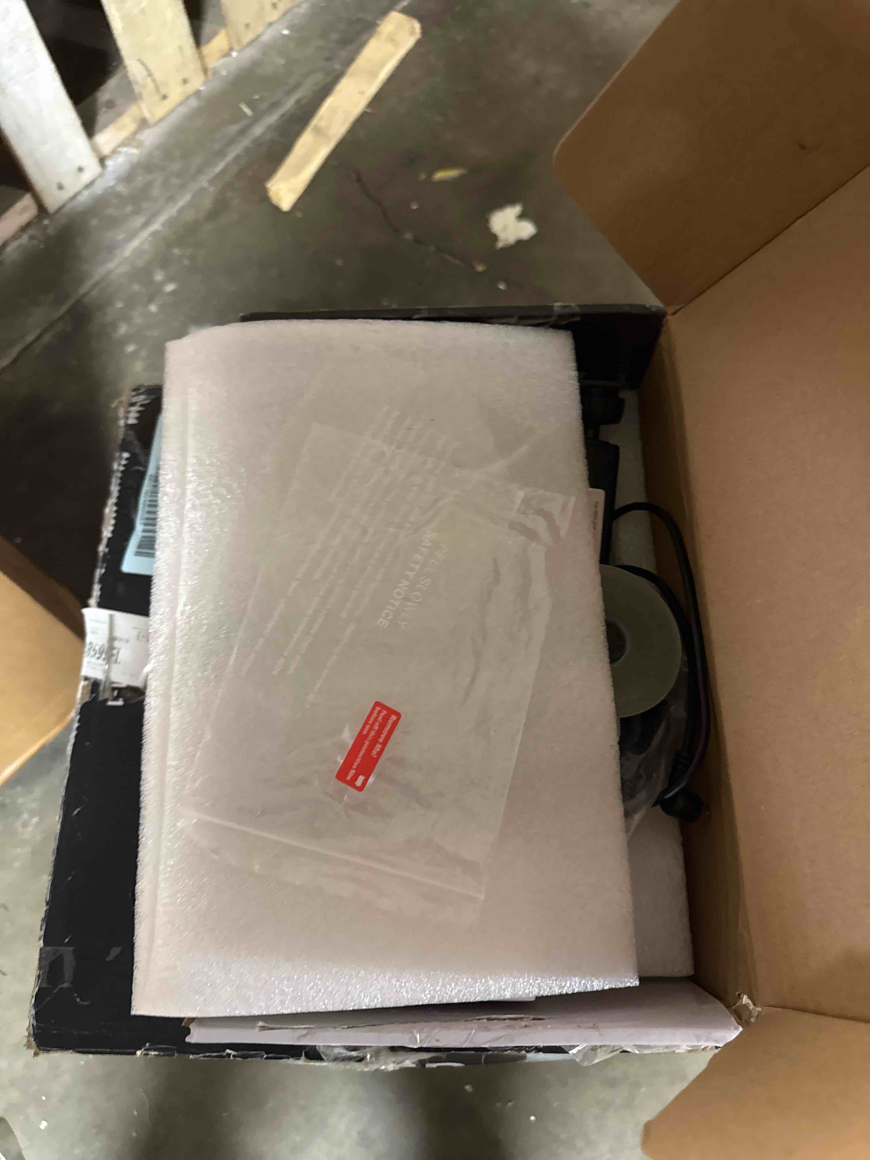 https://s3.amazonaws.com/lotting-images-prod/phillipi/BRN1947047_1751570132579.jpeg