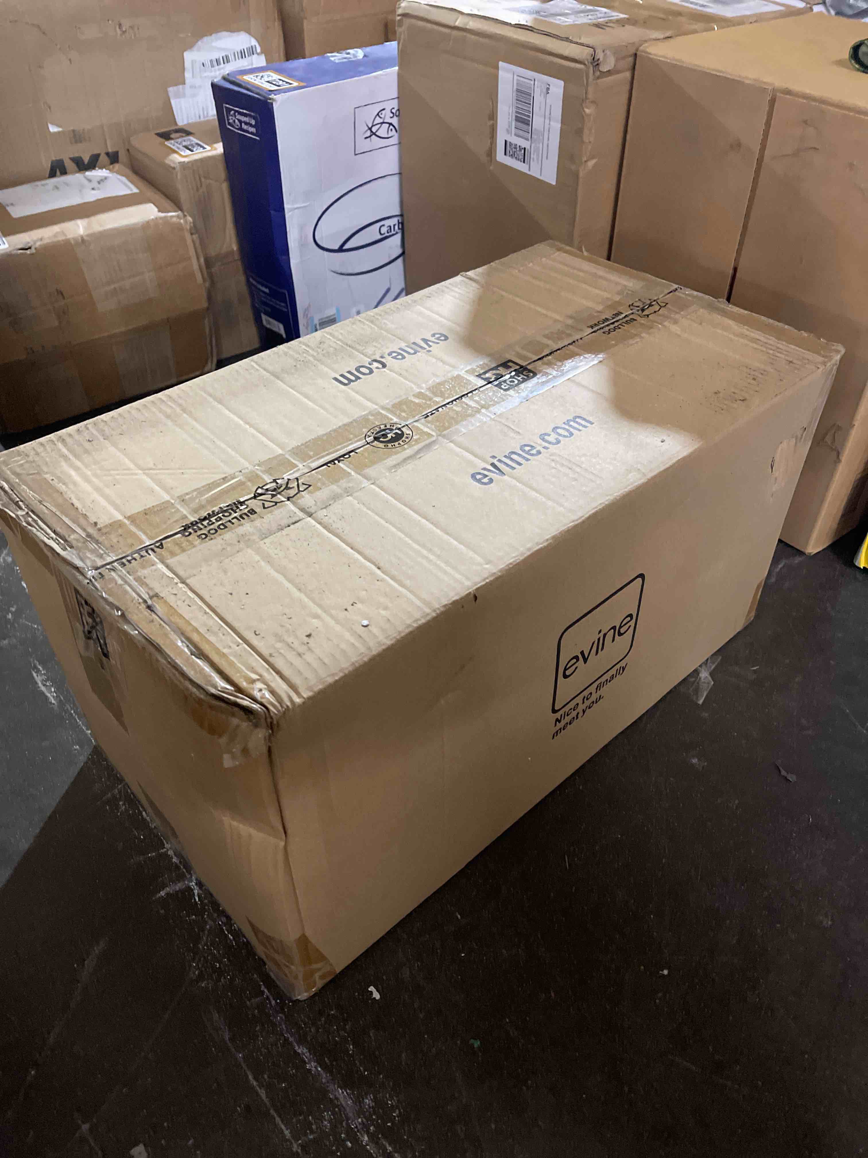 https://s3.amazonaws.com/lotting-images-prod/phillipi/BRN1947288_1751643922431.jpeg