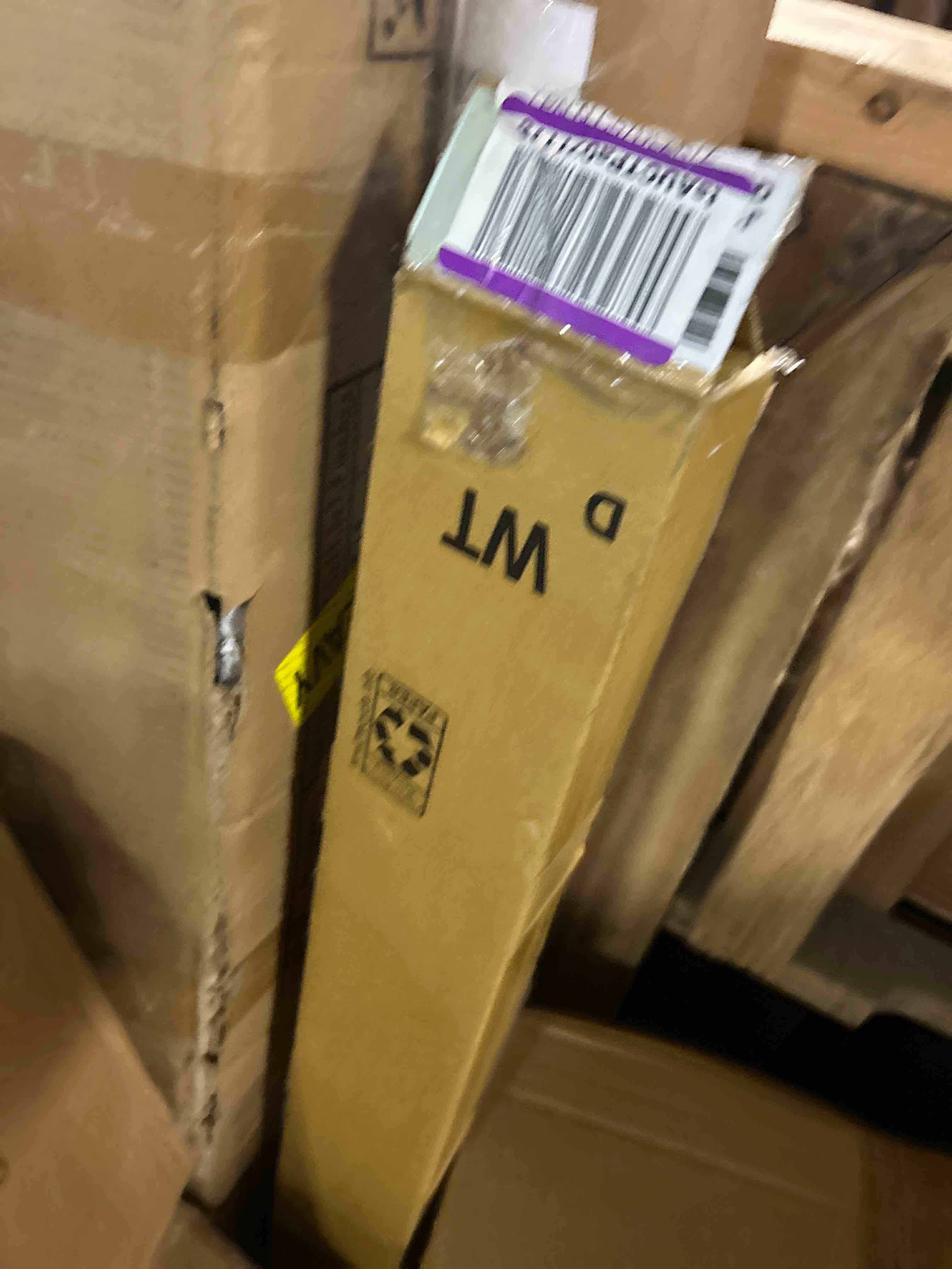 https://s3.amazonaws.com/lotting-images-prod/phillipi/BRN1947321_1751986186508.jpeg