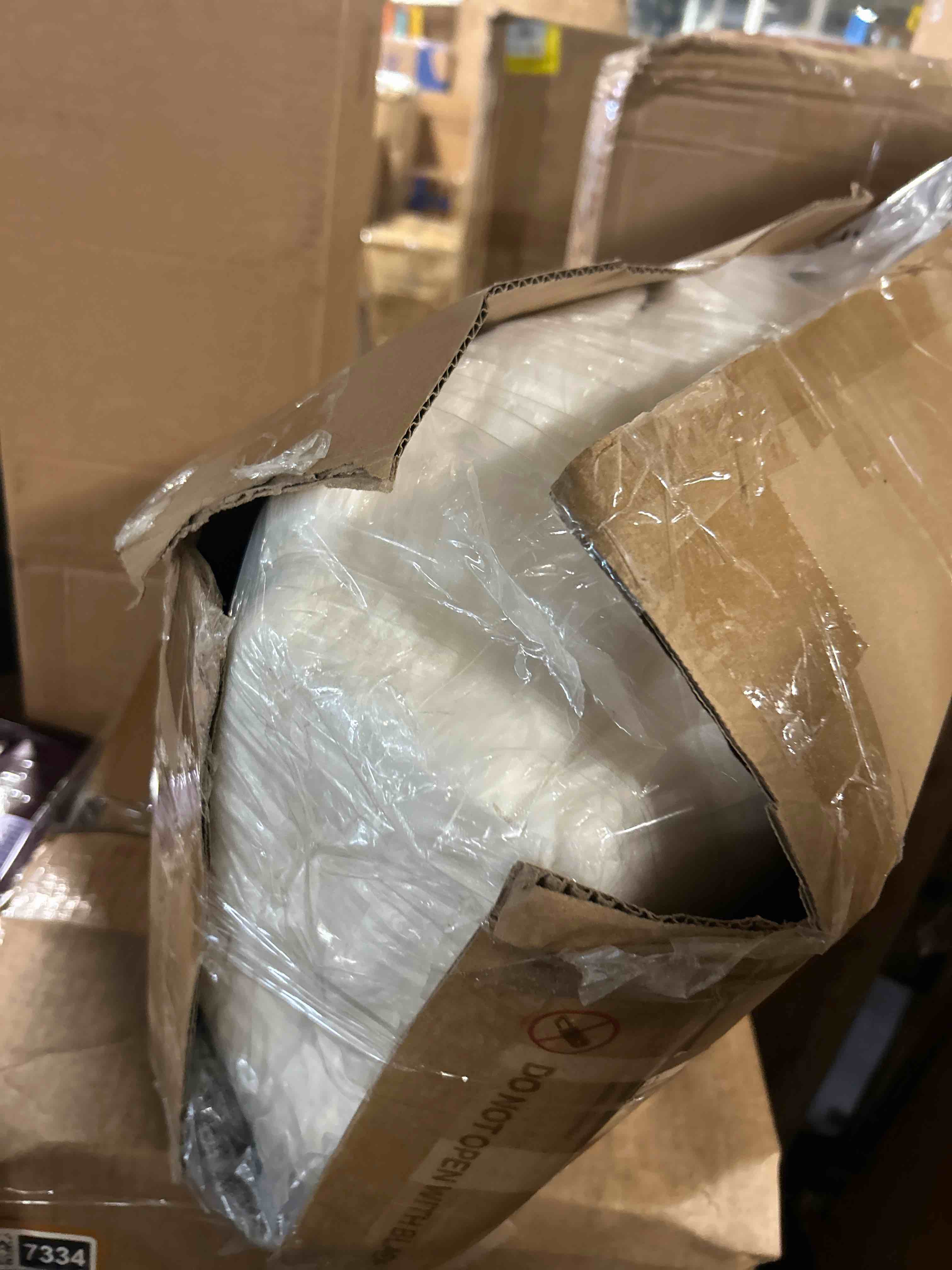 https://s3.amazonaws.com/lotting-images-prod/phillipi/BRN1947341_1751991653162.jpeg