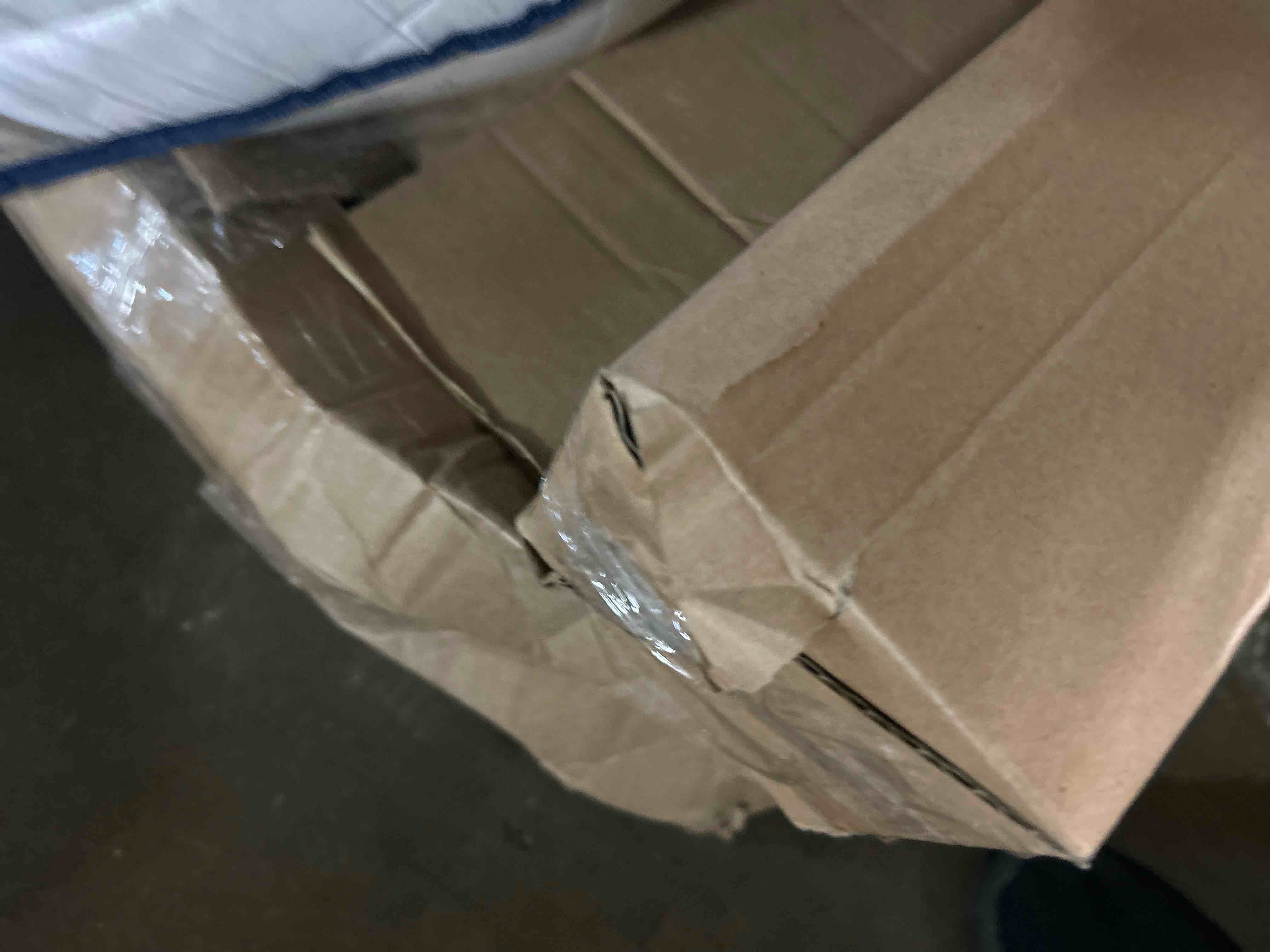 https://s3.amazonaws.com/lotting-images-prod/phillipi/BRN1947344_1751992297732.jpeg