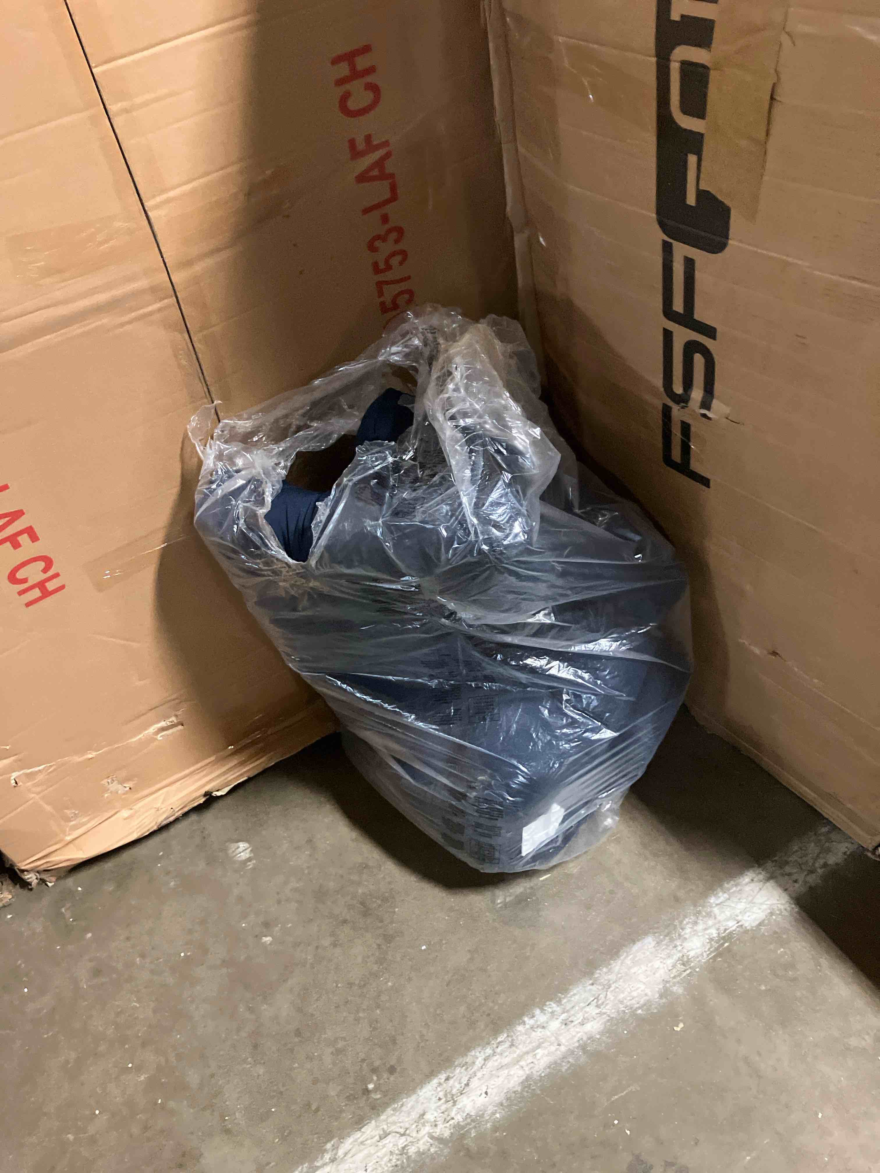 https://s3.amazonaws.com/lotting-images-prod/phillipi/BRN1947421_1752010791831.jpeg