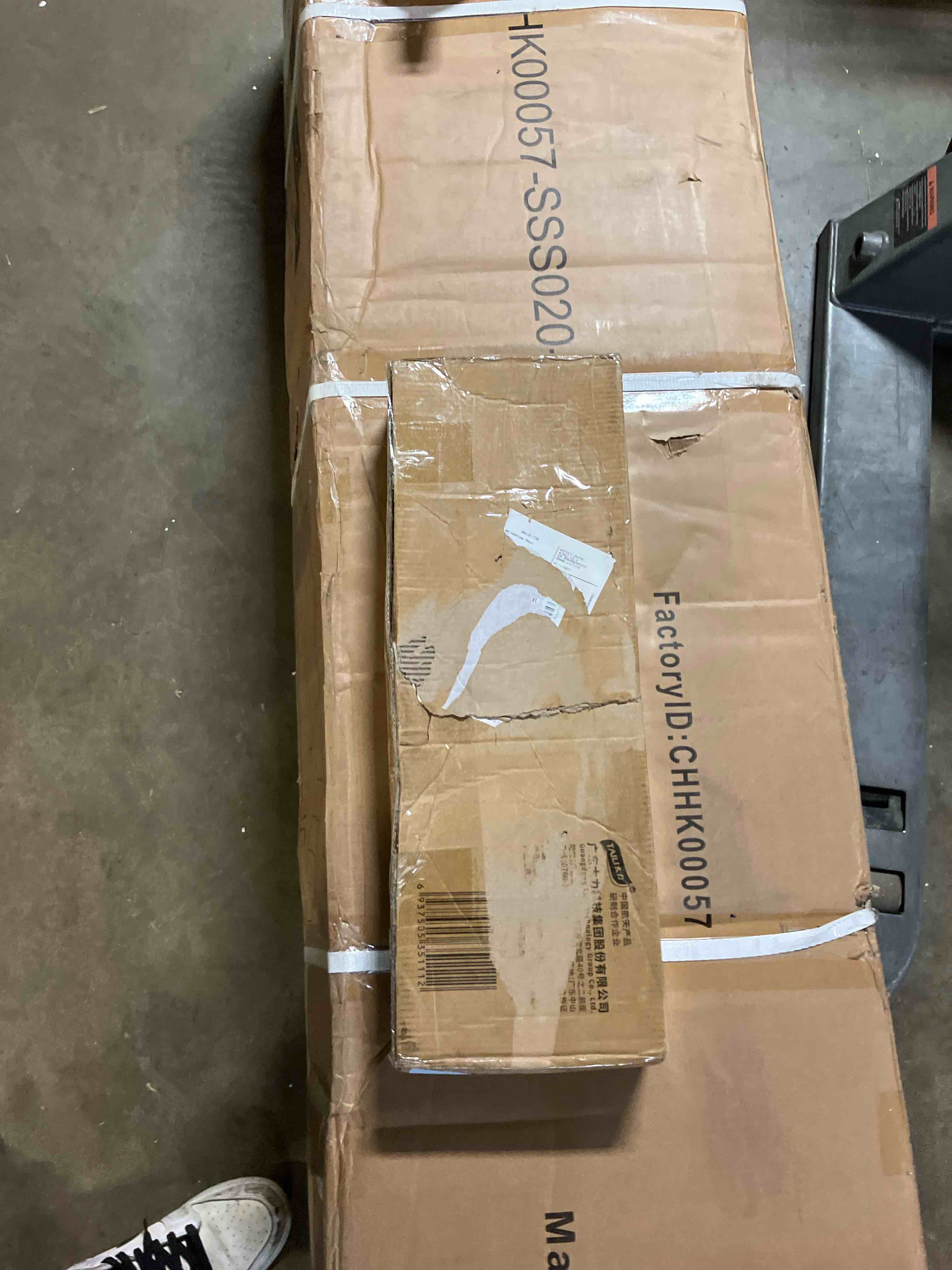 https://s3.amazonaws.com/lotting-images-prod/phillipi/BRN1947425_1752010211580.jpeg