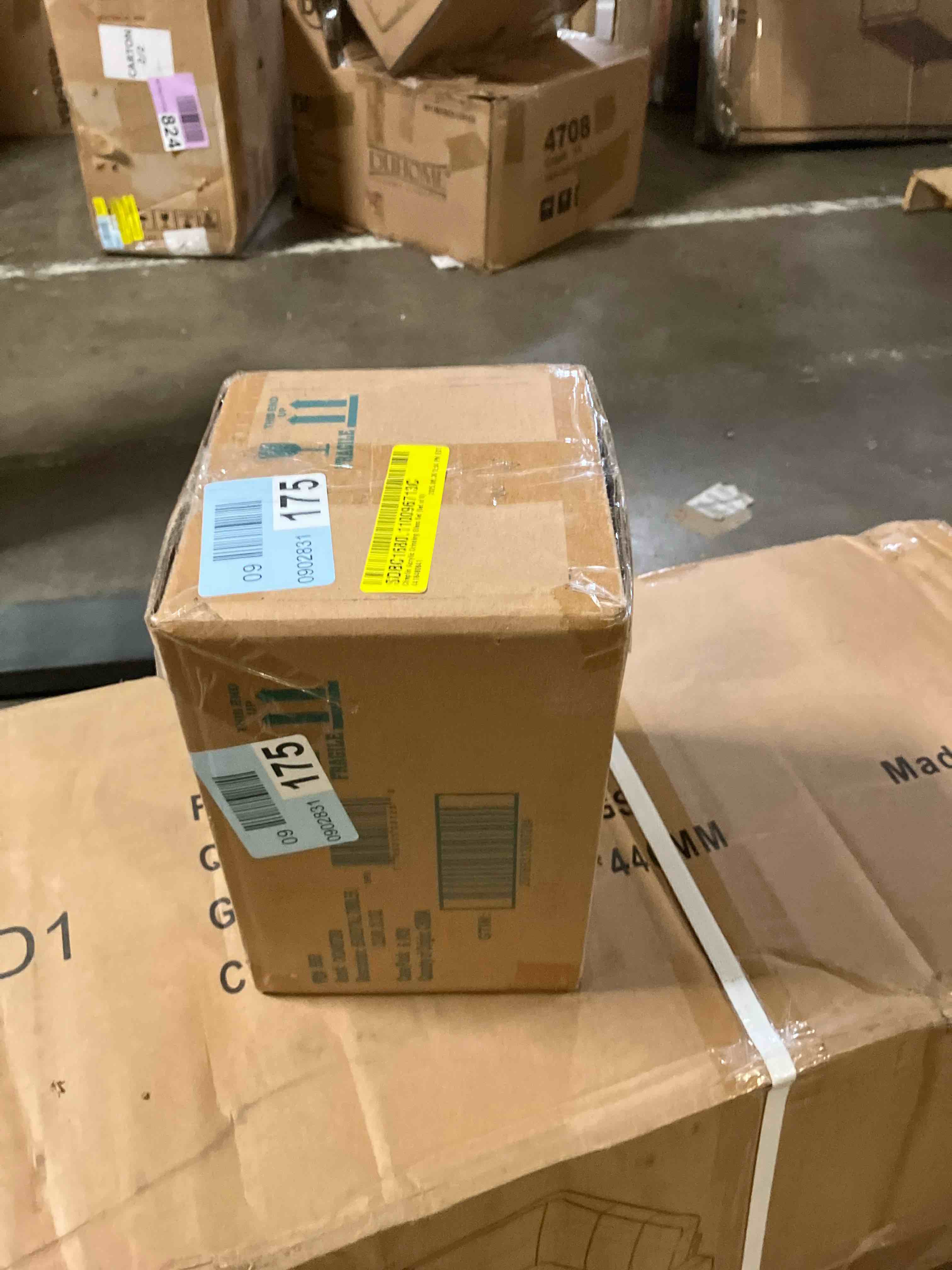 https://s3.amazonaws.com/lotting-images-prod/phillipi/BRN1947427_1752010003316.jpeg