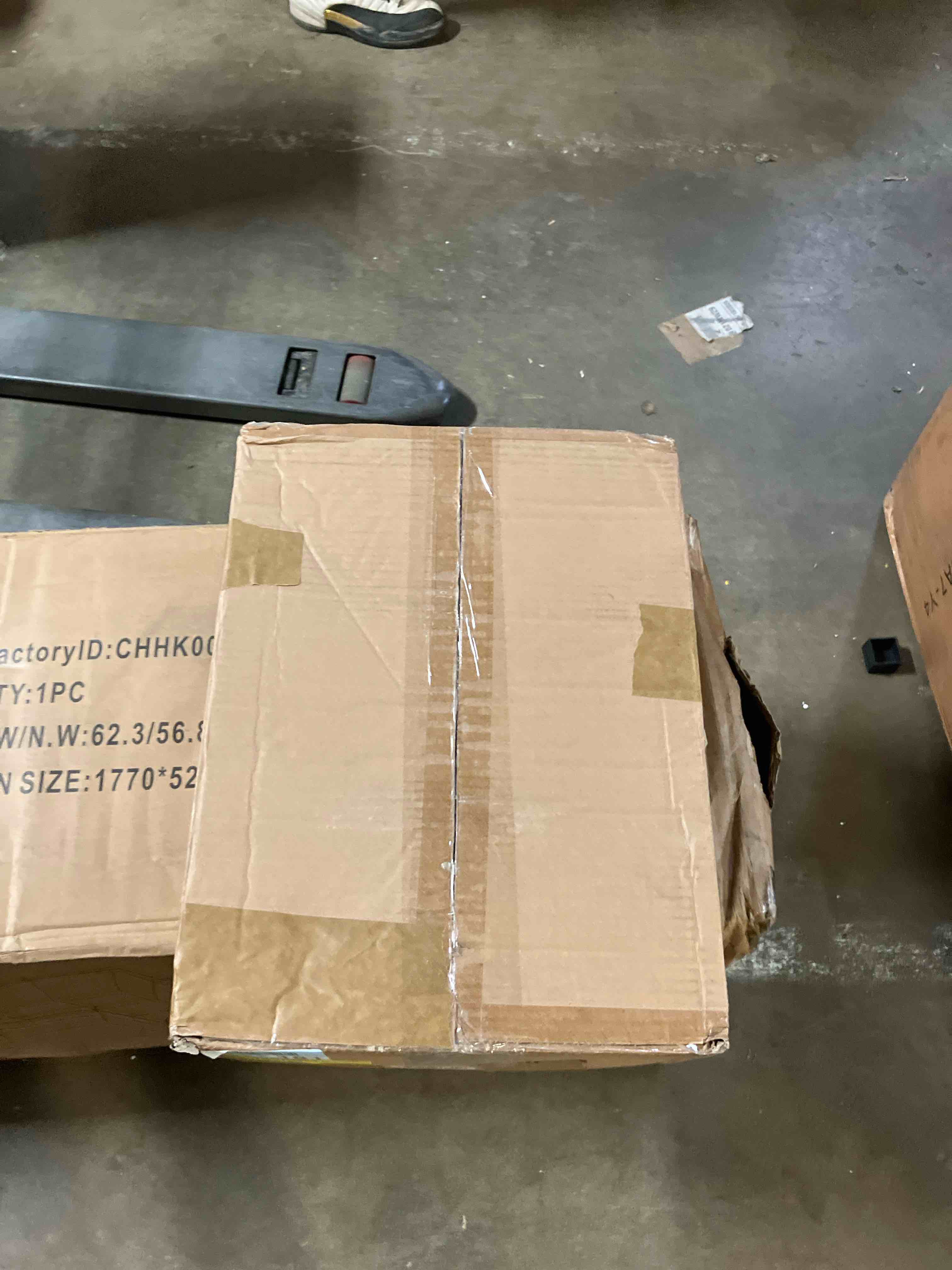 https://s3.amazonaws.com/lotting-images-prod/phillipi/BRN1947428_1752009670674.jpeg