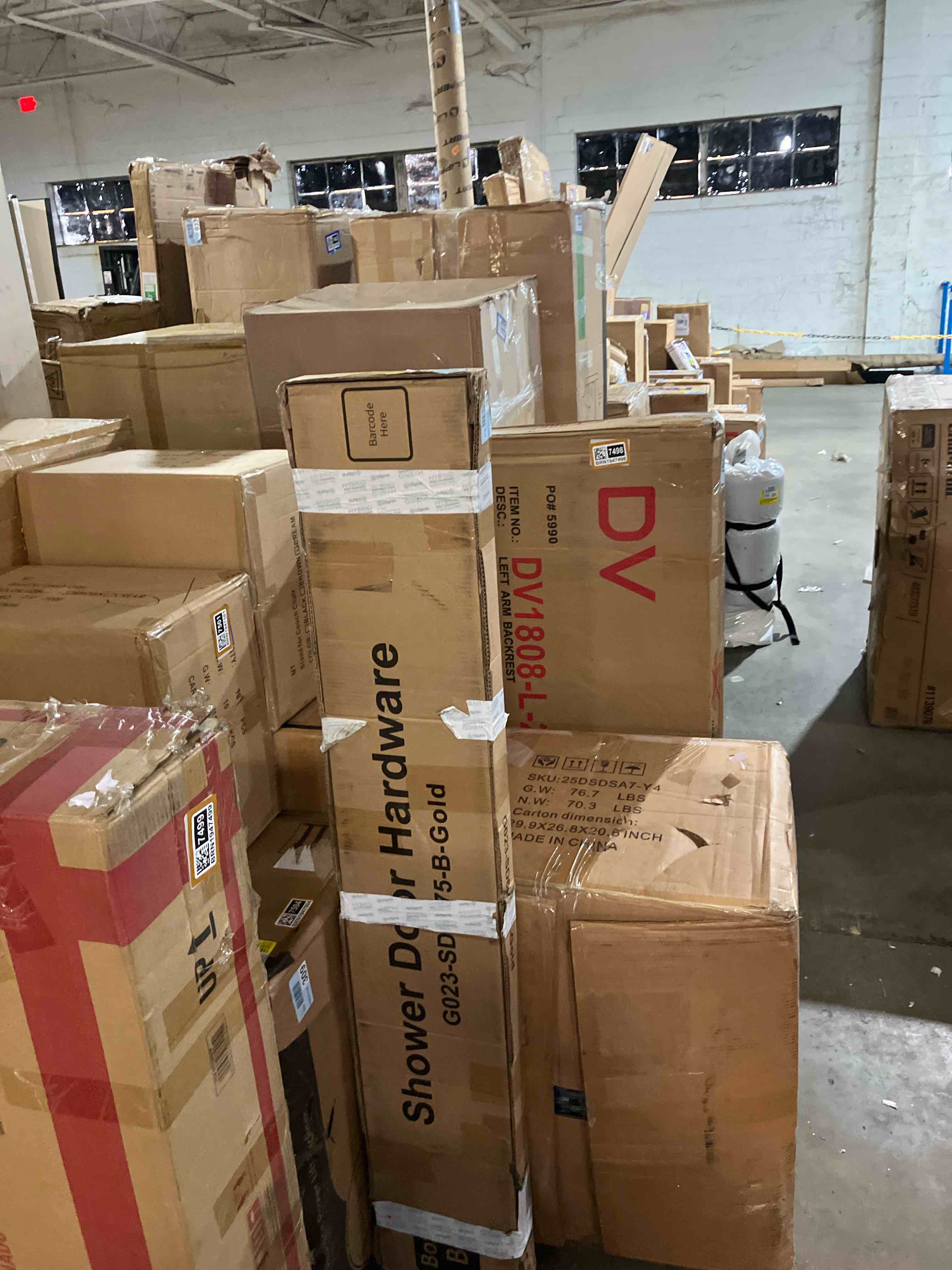 https://s3.amazonaws.com/lotting-images-prod/phillipi/BRN1947495_1751987985825.jpeg