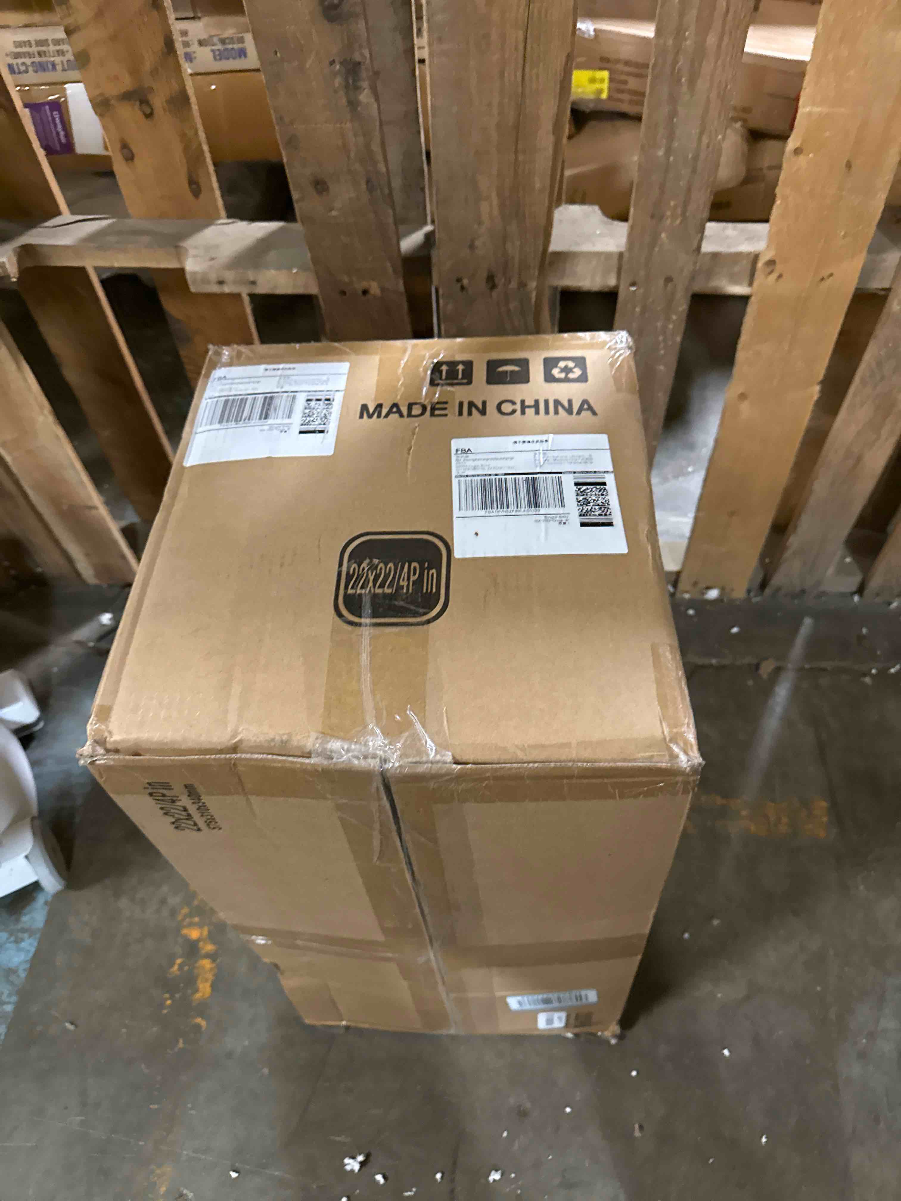 https://s3.amazonaws.com/lotting-images-prod/phillipi/BRN1947719_1752685236552.jpeg