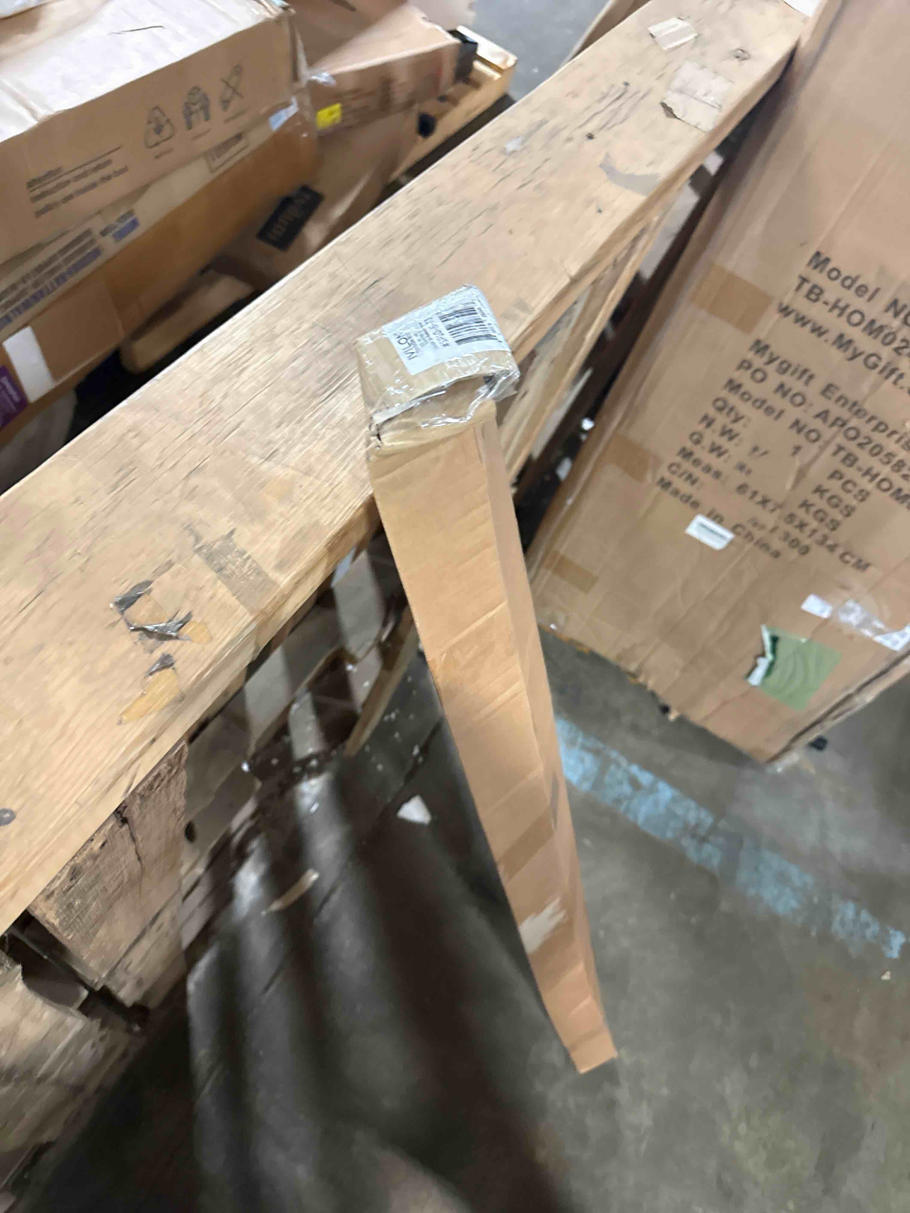 https://s3.amazonaws.com/lotting-images-prod/phillipi/BRN1947749_1752689882079.jpeg