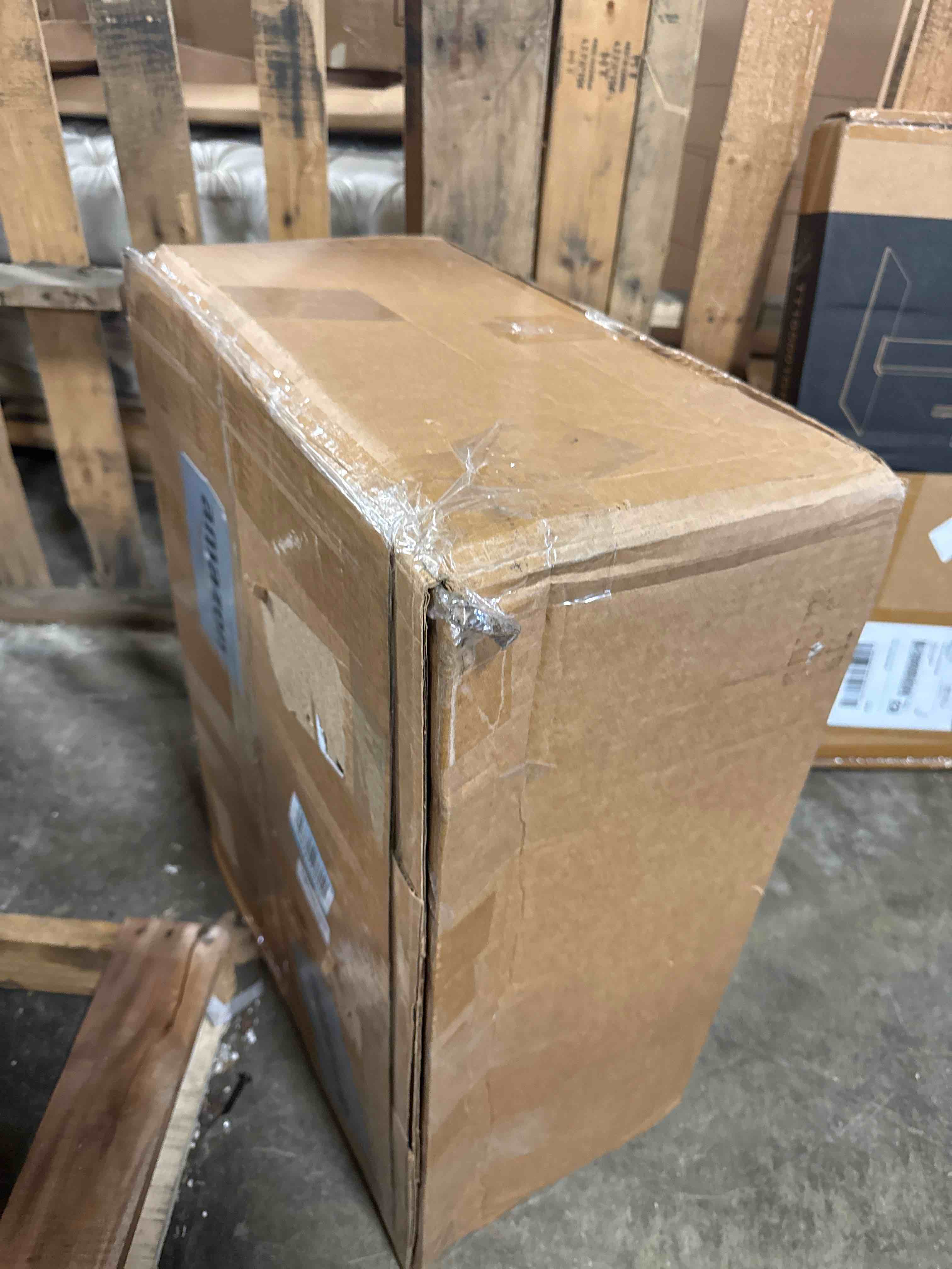 https://s3.amazonaws.com/lotting-images-prod/phillipi/BRN1947755_1752690521495.jpeg